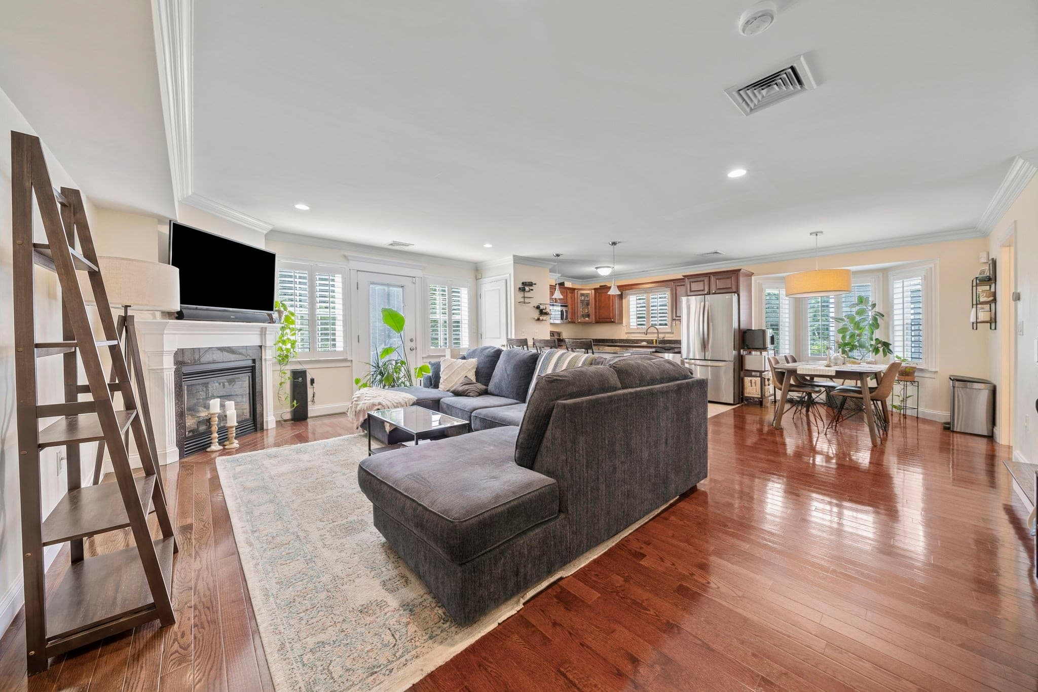 Condominium at 580 Quarry St # 9, Quincy MA 02169, photo 10 of 22