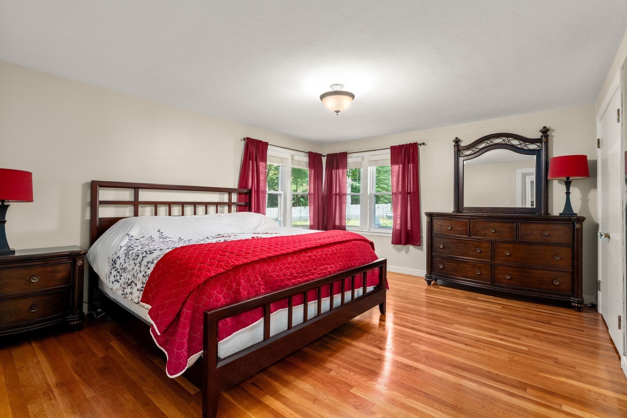 Single Family Residence at 15 Claridge Dr, Worcester MA 01602, Worcester, photo 16 of 30