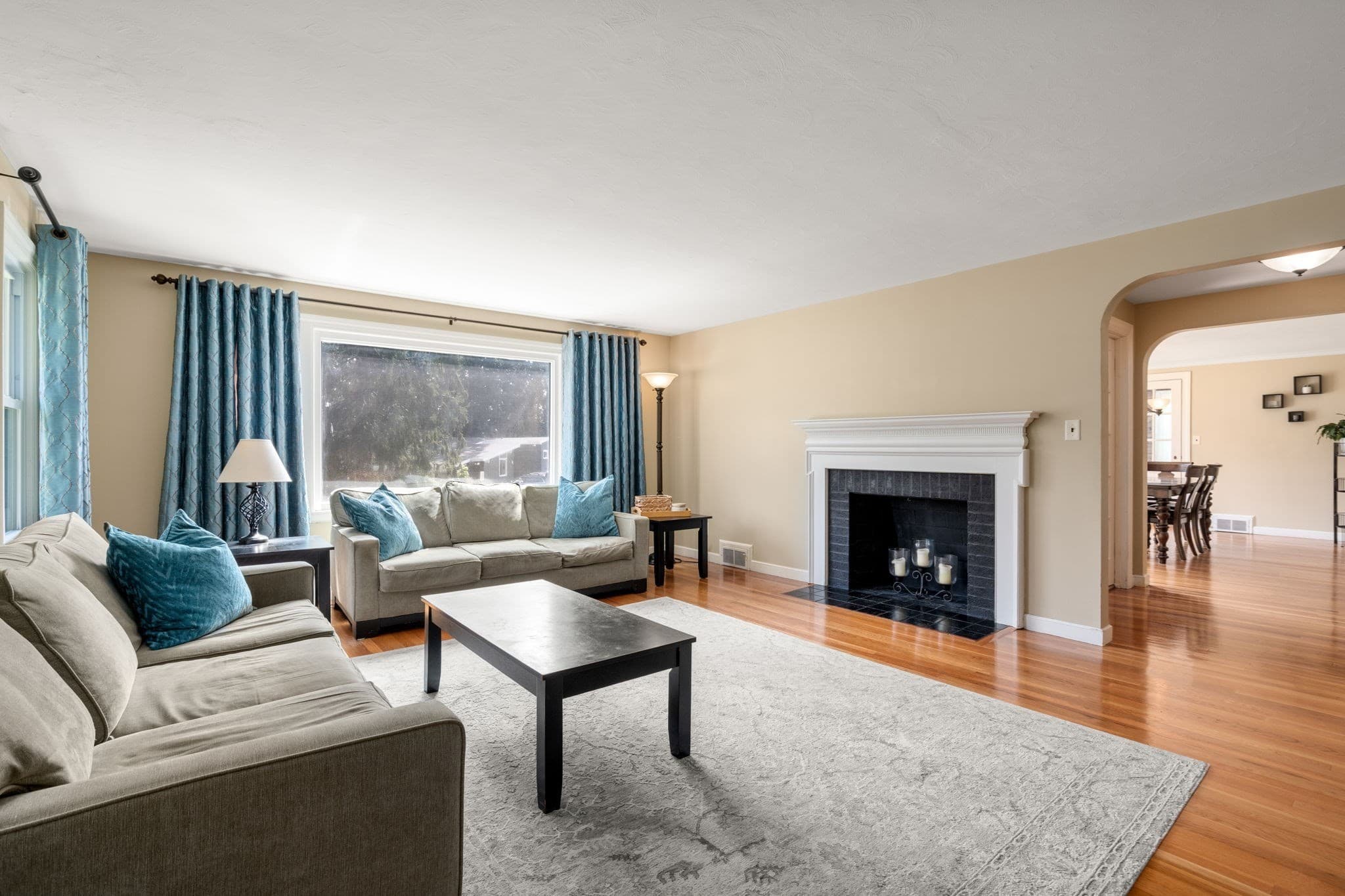 Single Family Residence at 15 Claridge Dr, Worcester MA 01602, Worcester, photo 7 of 30