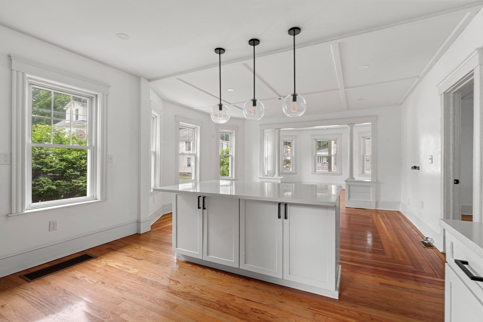 Single Family Residence at 174 Warwick St, Methuen MA 01844, Methuen, photo 5 of 25