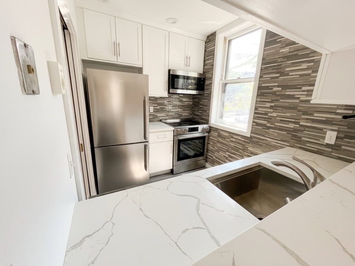 Condominium at 24 Dartmouth # 2, Boston MA 02116, photo 17 of 24