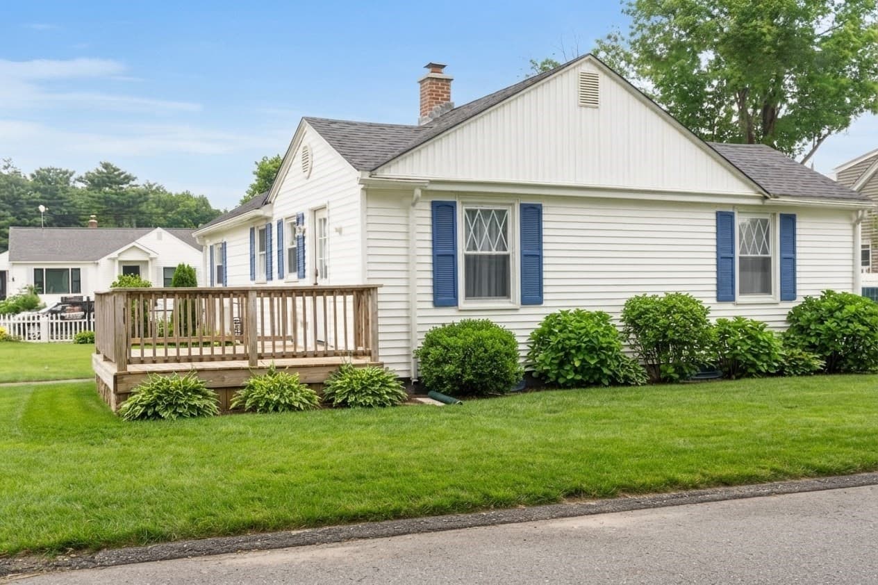 Single Family Residence at 35 W Akard St, Ludlow MA 01056, Ludlow, photo 2 of 15
