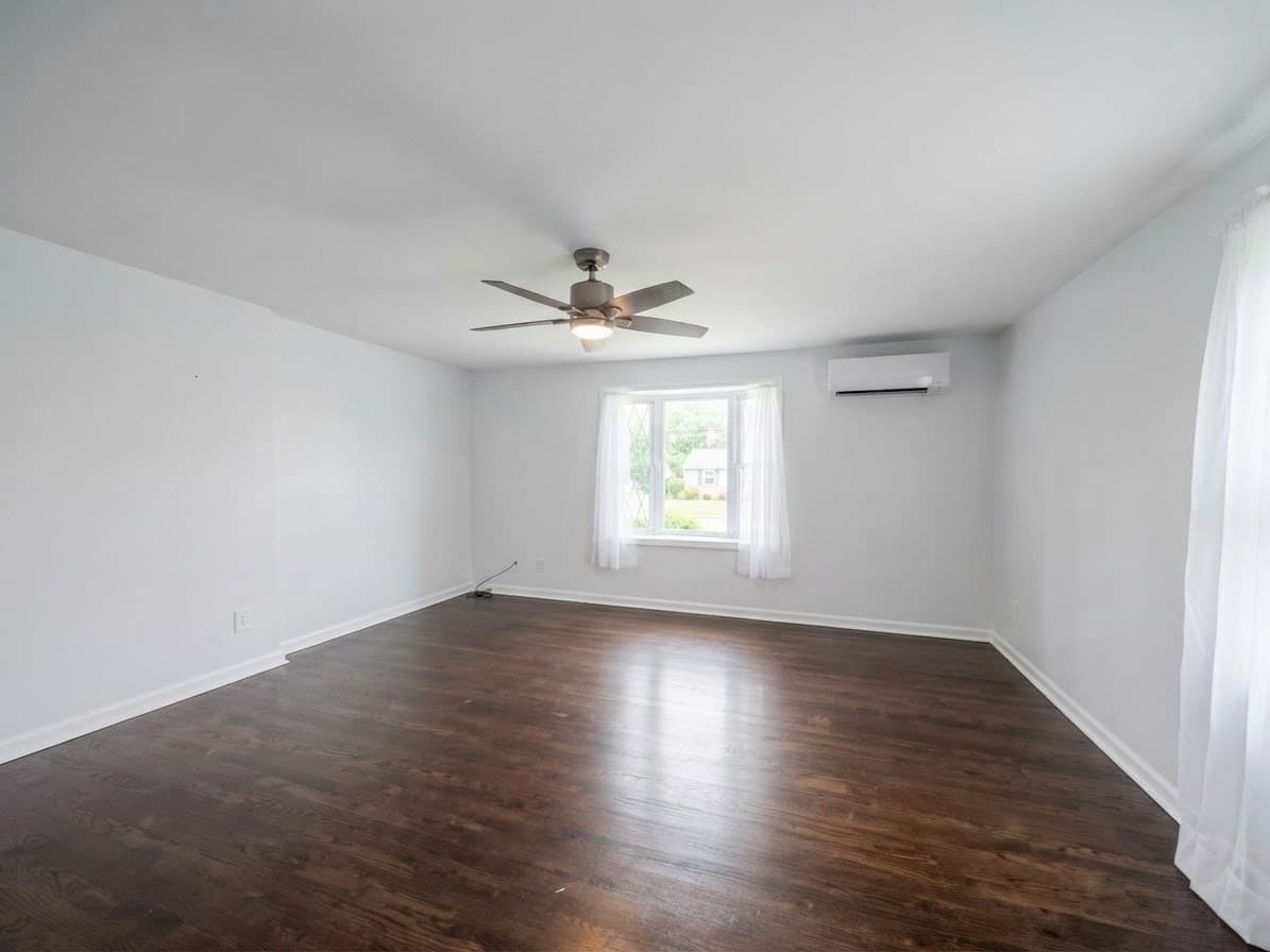 Single Family Residence at 35 W Akard St, Ludlow MA 01056, Ludlow, photo 9 of 15
