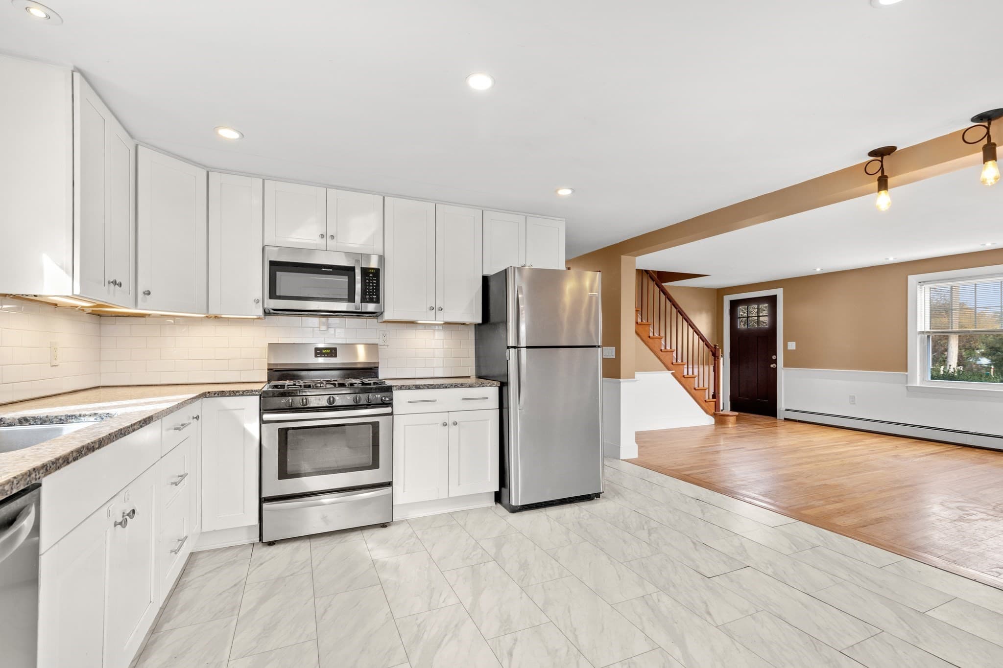 Single Family Residence at 18 Gould Rd, Plymouth MA 02360, photo 7 of 42