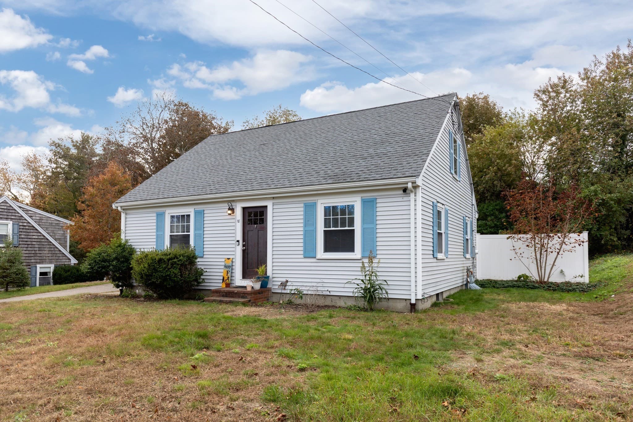 Single Family Residence at 18 Gould Rd, Plymouth MA 02360, photo 3 of 42