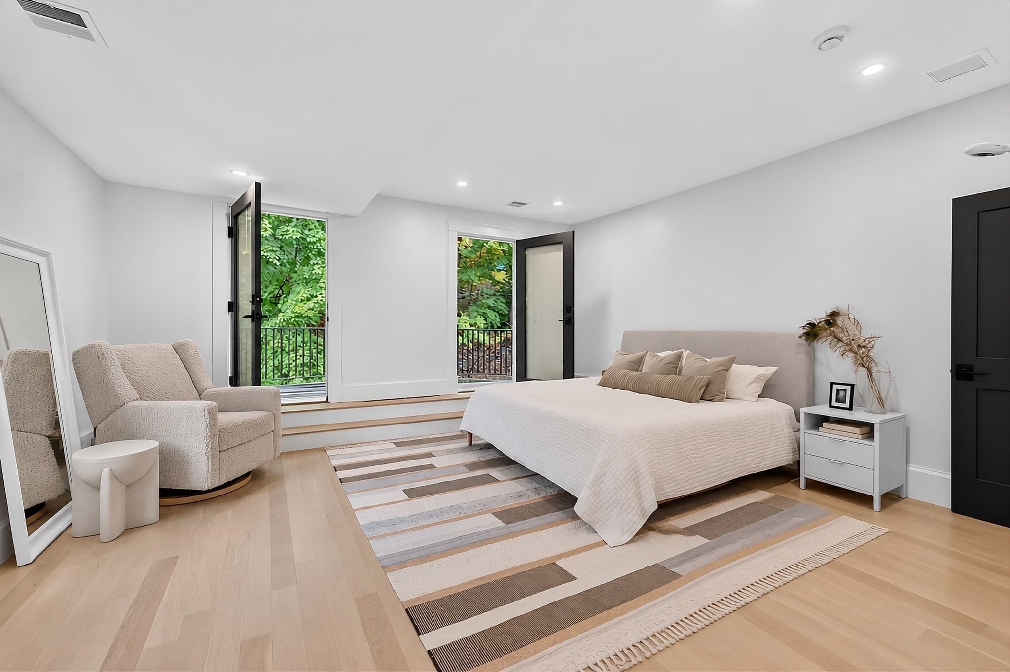 Condominium at 261 Tappan St # 1, Brookline MA 02445, Brookline, photo 10 of 33