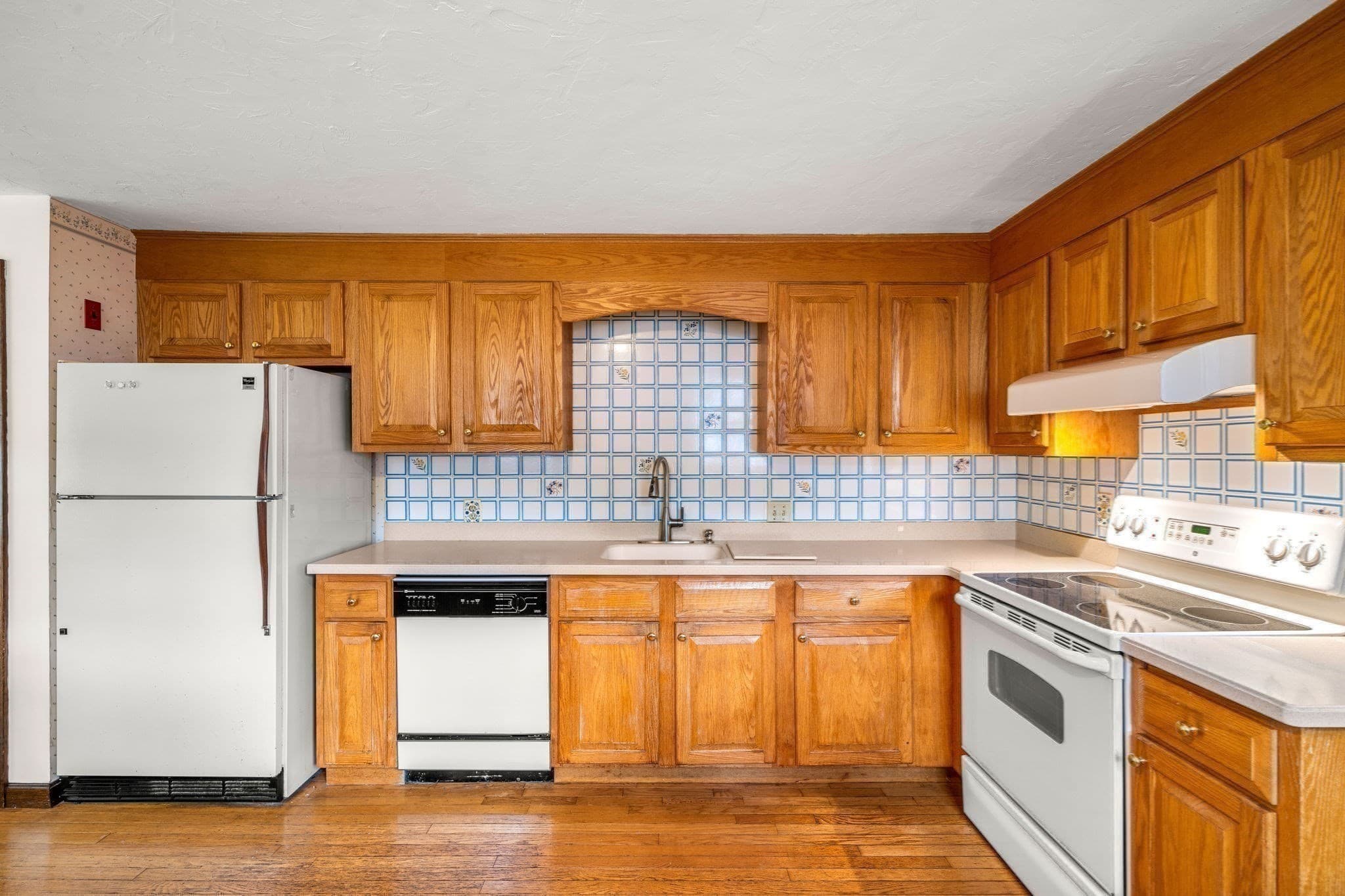 Single Family Residence at 36 Perry Street, Weymouth MA 02189, Weymouth, photo 7 of 38