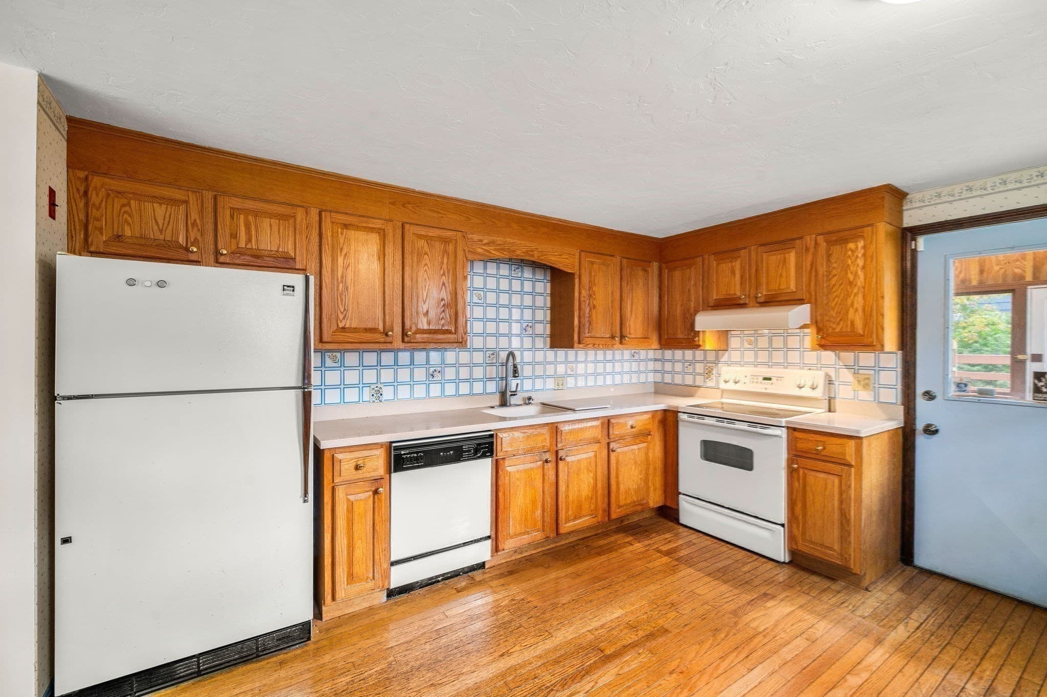 Single Family Residence at 36 Perry Street, Weymouth MA 02189, Weymouth, photo 9 of 38