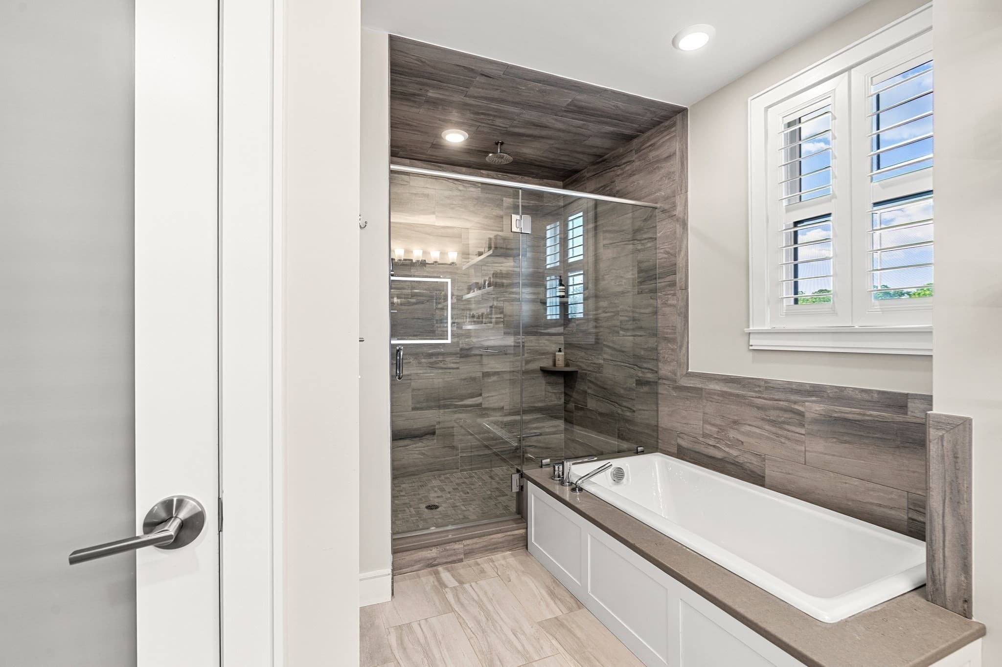 Condominium at 78 Thatcher Rd # 6, Gloucester MA 01930, Gloucester, photo 18 of 29