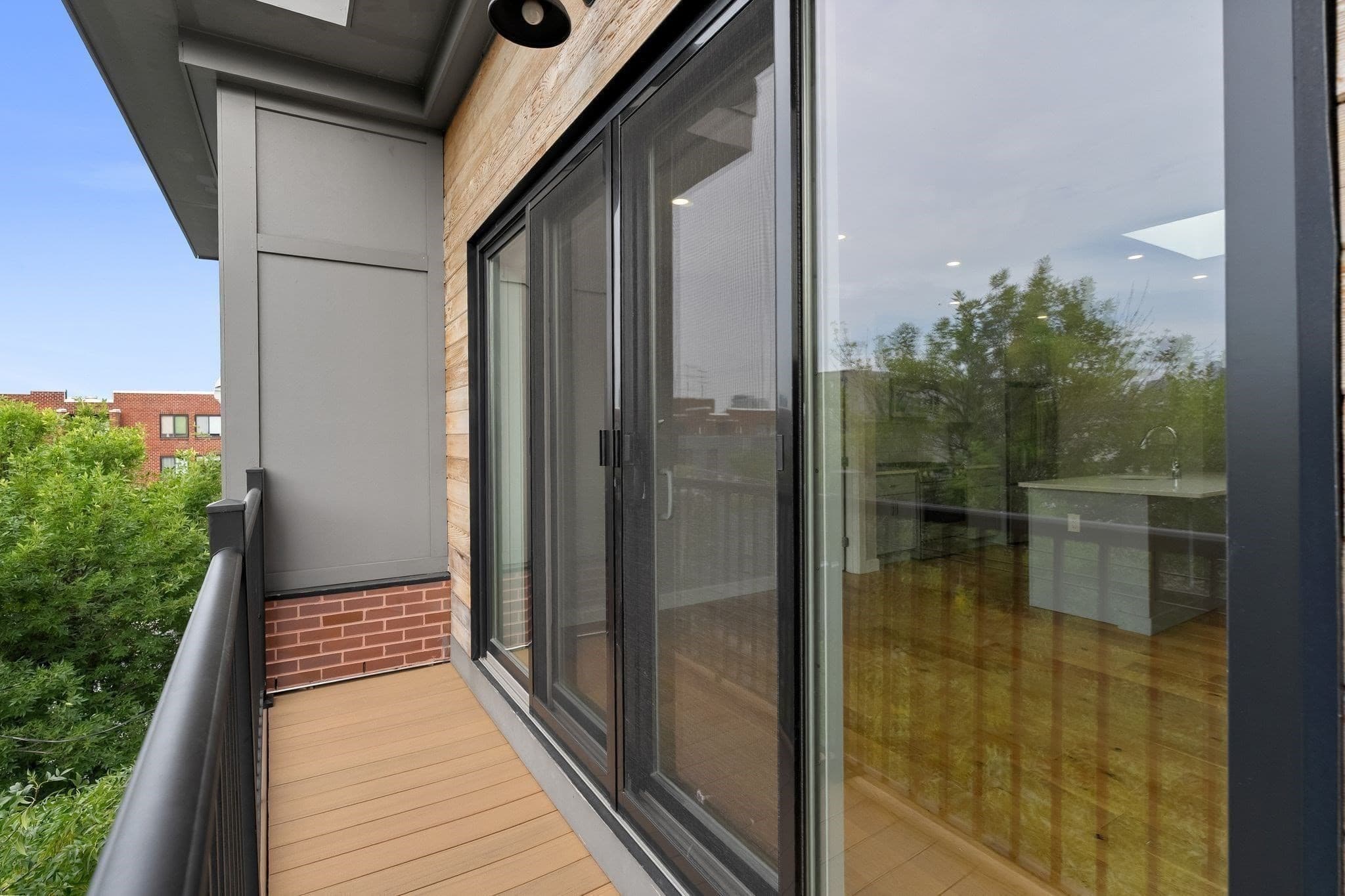 Condominium at 10-16 Everett St # 402, Boston MA 02128, Boston, photo 32 of 39