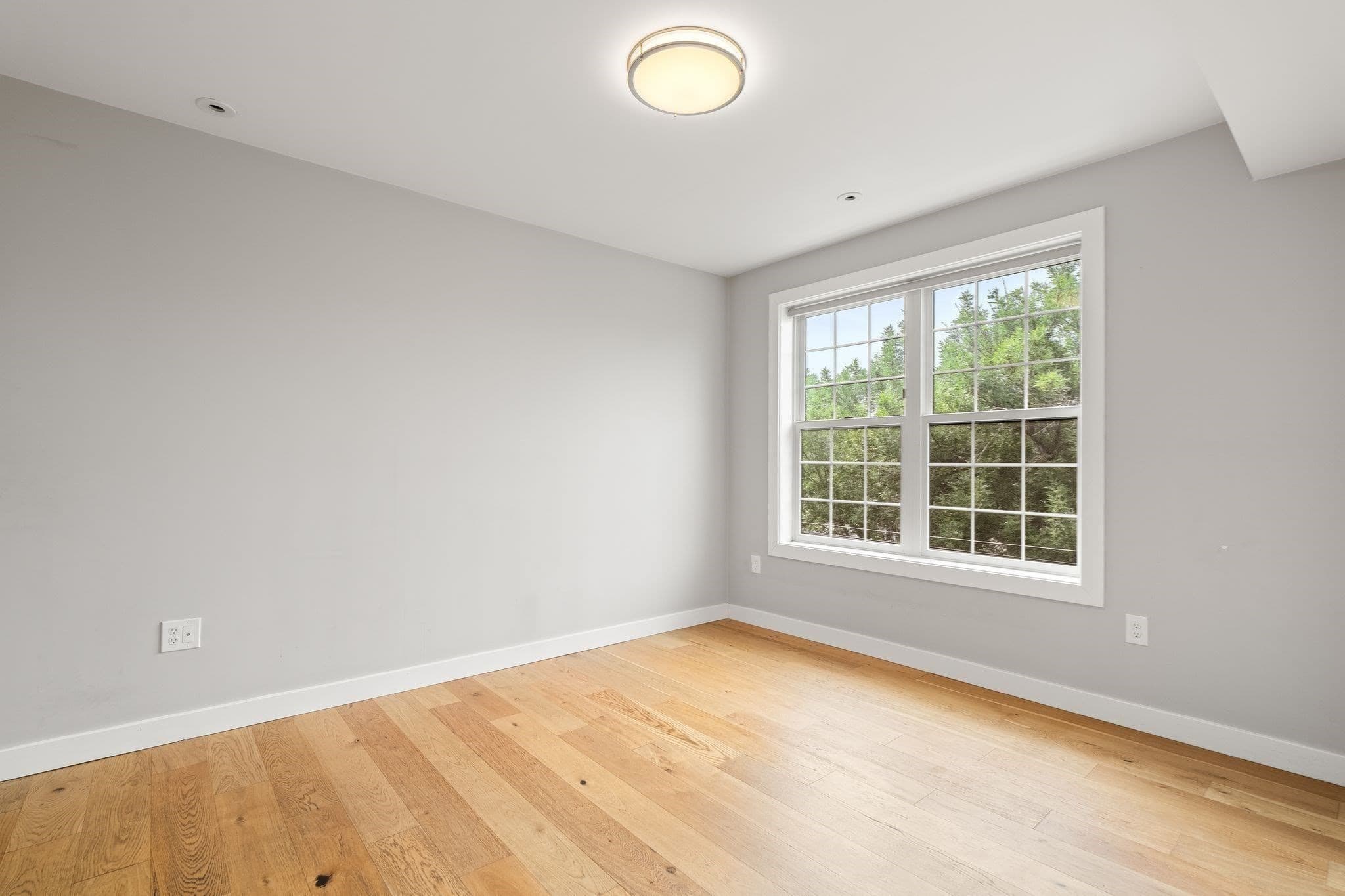 Condominium at 10-16 Everett St # 402, Boston MA 02128, Boston, photo 28 of 39