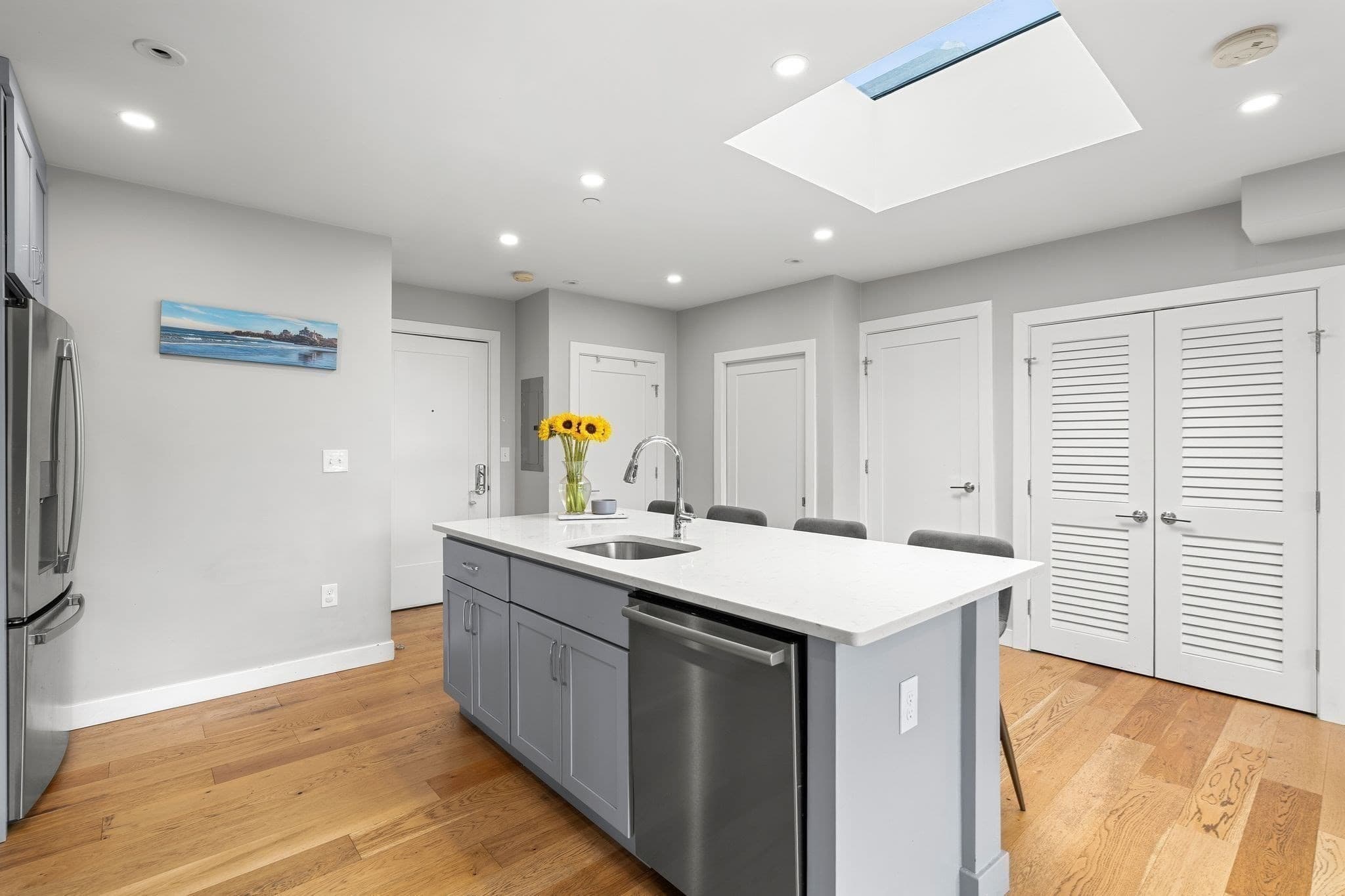 Condominium at 10-16 Everett St # 402, Boston MA 02128, Boston, photo 4 of 39