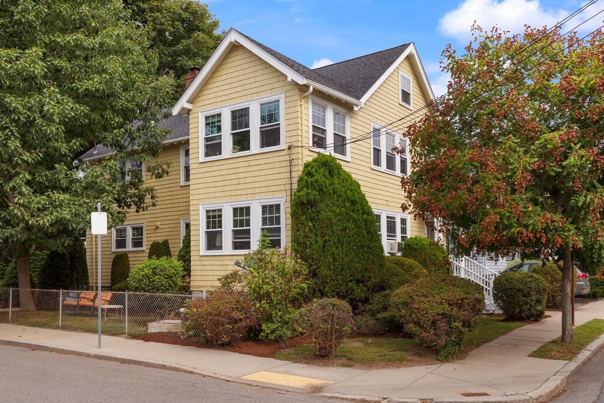 Multi Family at 31 Willoughby St, Boston MA 02135, photo 30 of 34