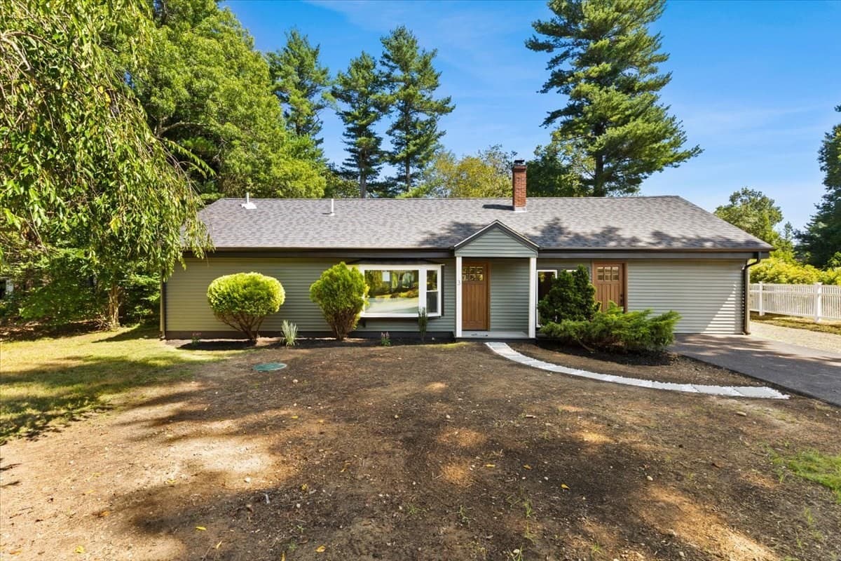 3 Abraham Ave, Freetown MA 02717
