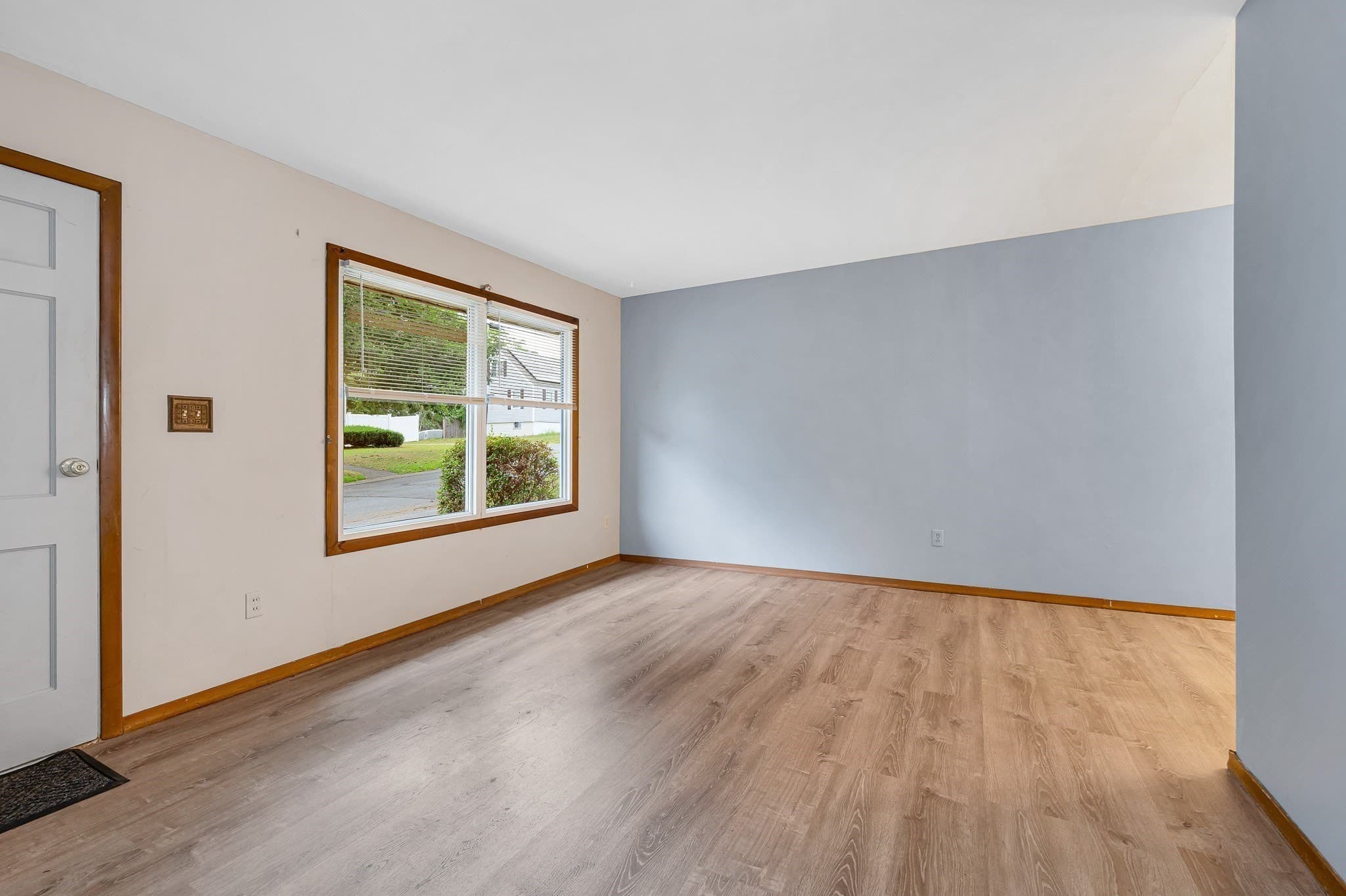 Single Family Residence at 122 Fetherston Ave, Lowell MA 01852, Lowell, photo 3 of 42