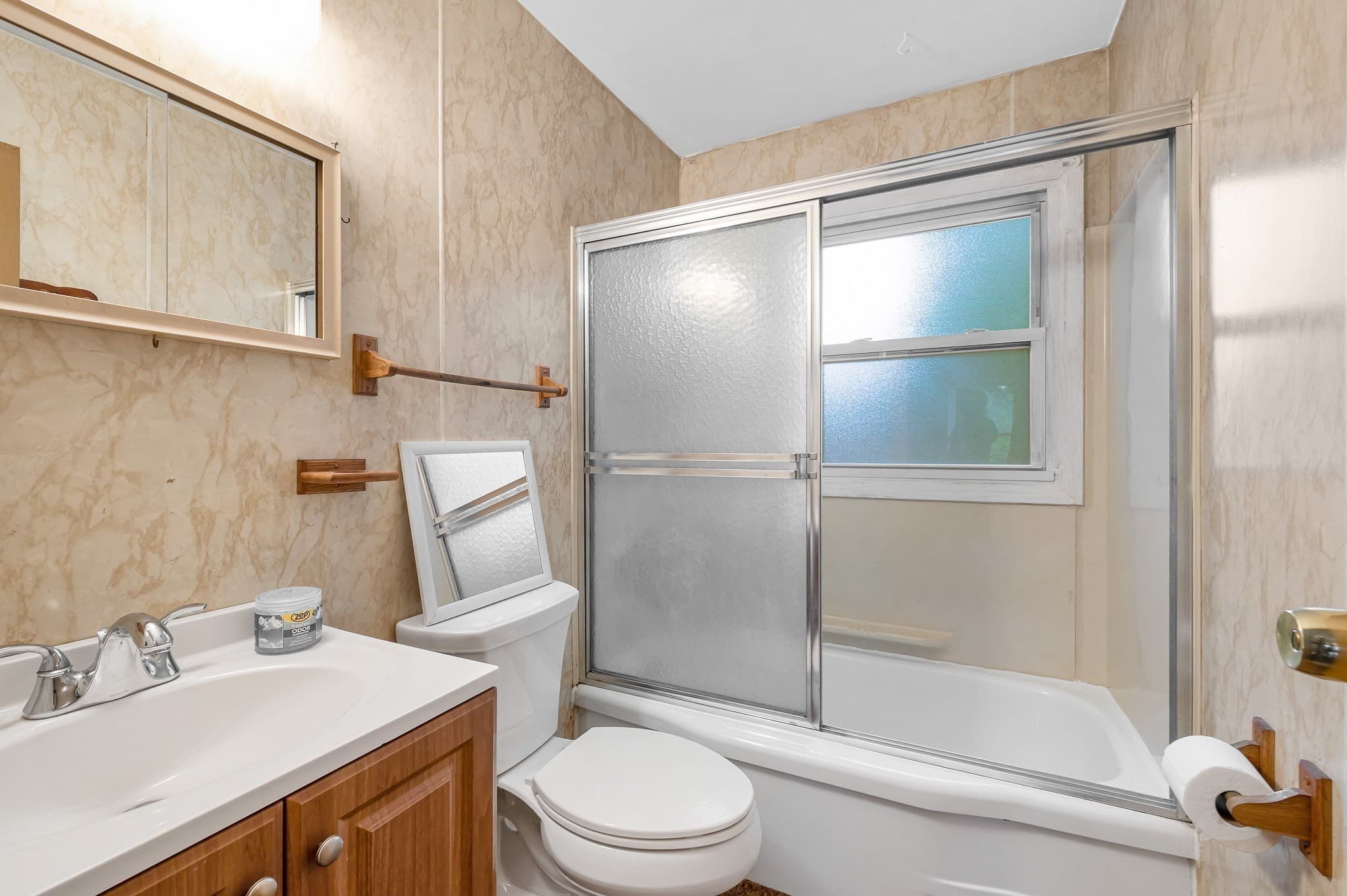 Single Family Residence at 122 Fetherston Ave, Lowell MA 01852, Lowell, photo 15 of 42