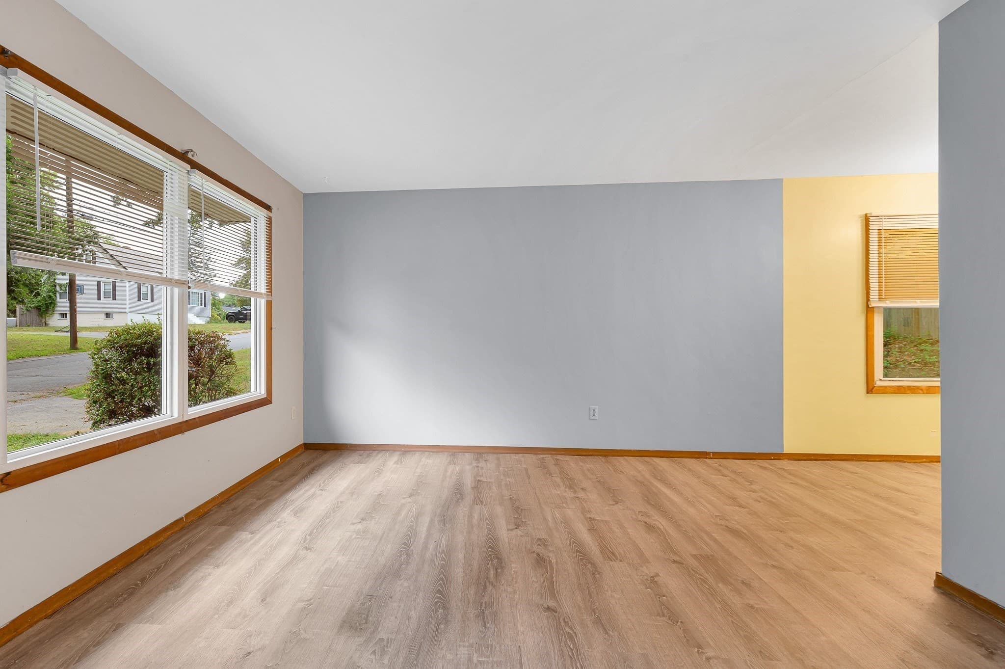 Single Family Residence at 122 Fetherston Ave, Lowell MA 01852, Lowell, photo 4 of 42
