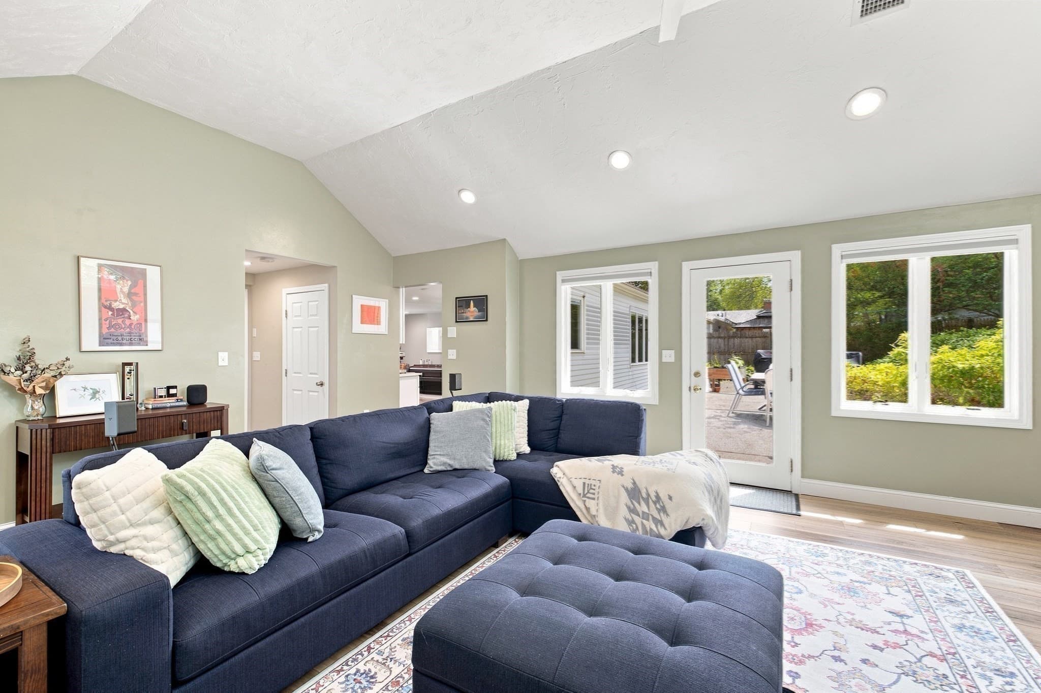 Single Family Residence at 7 Philip Road, Framingham MA 01701, Framingham, photo 13 of 41