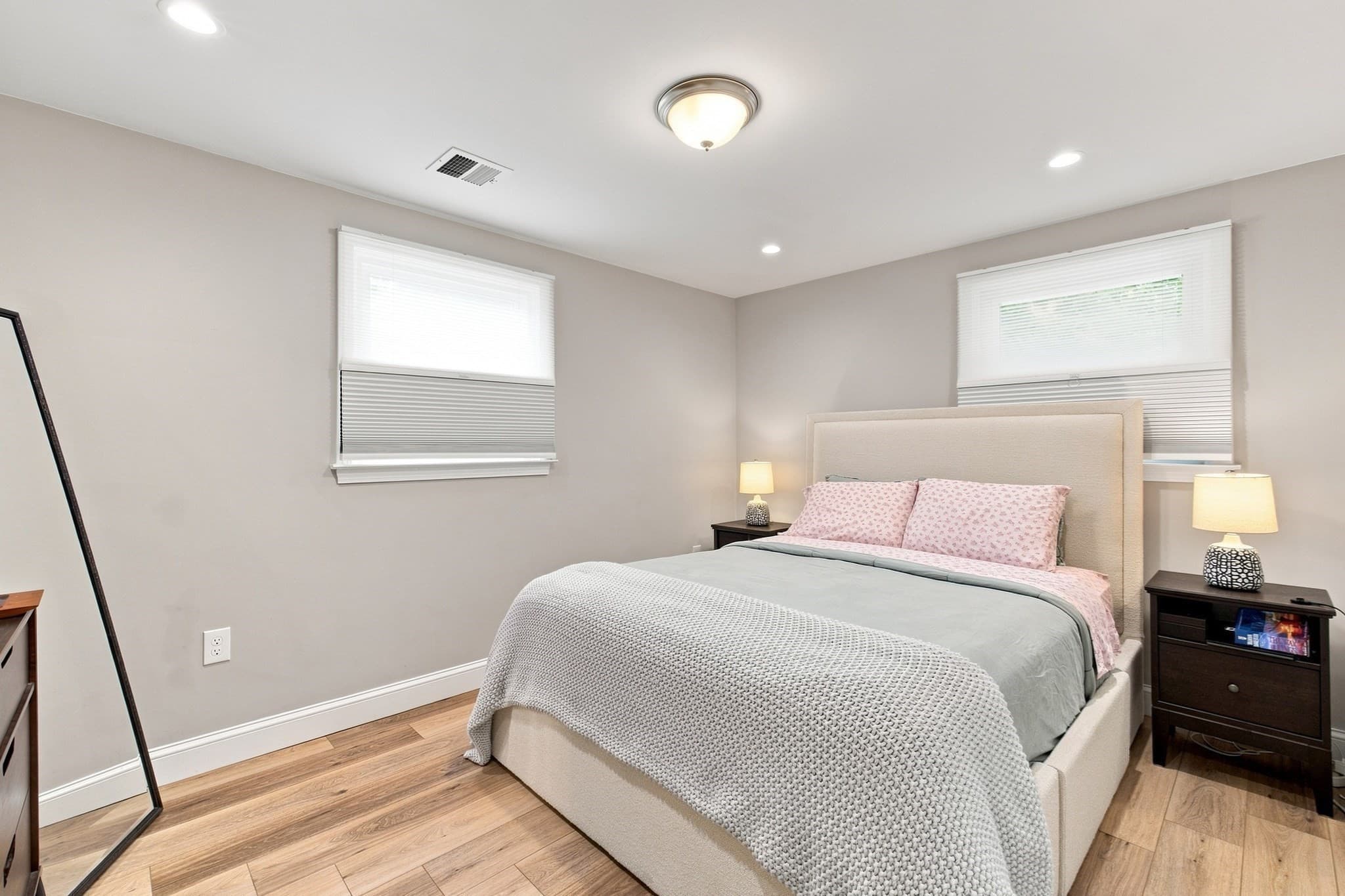 Single Family Residence at 7 Philip Road, Framingham MA 01701, Framingham, photo 17 of 41