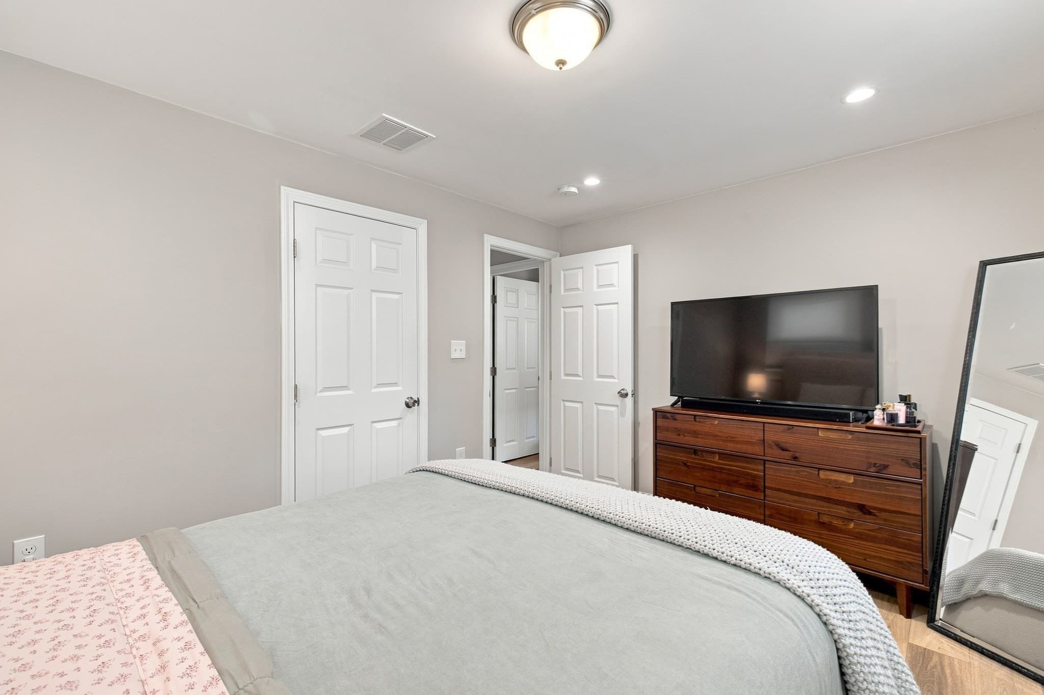 Single Family Residence at 7 Philip Road, Framingham MA 01701, Framingham, photo 28 of 41