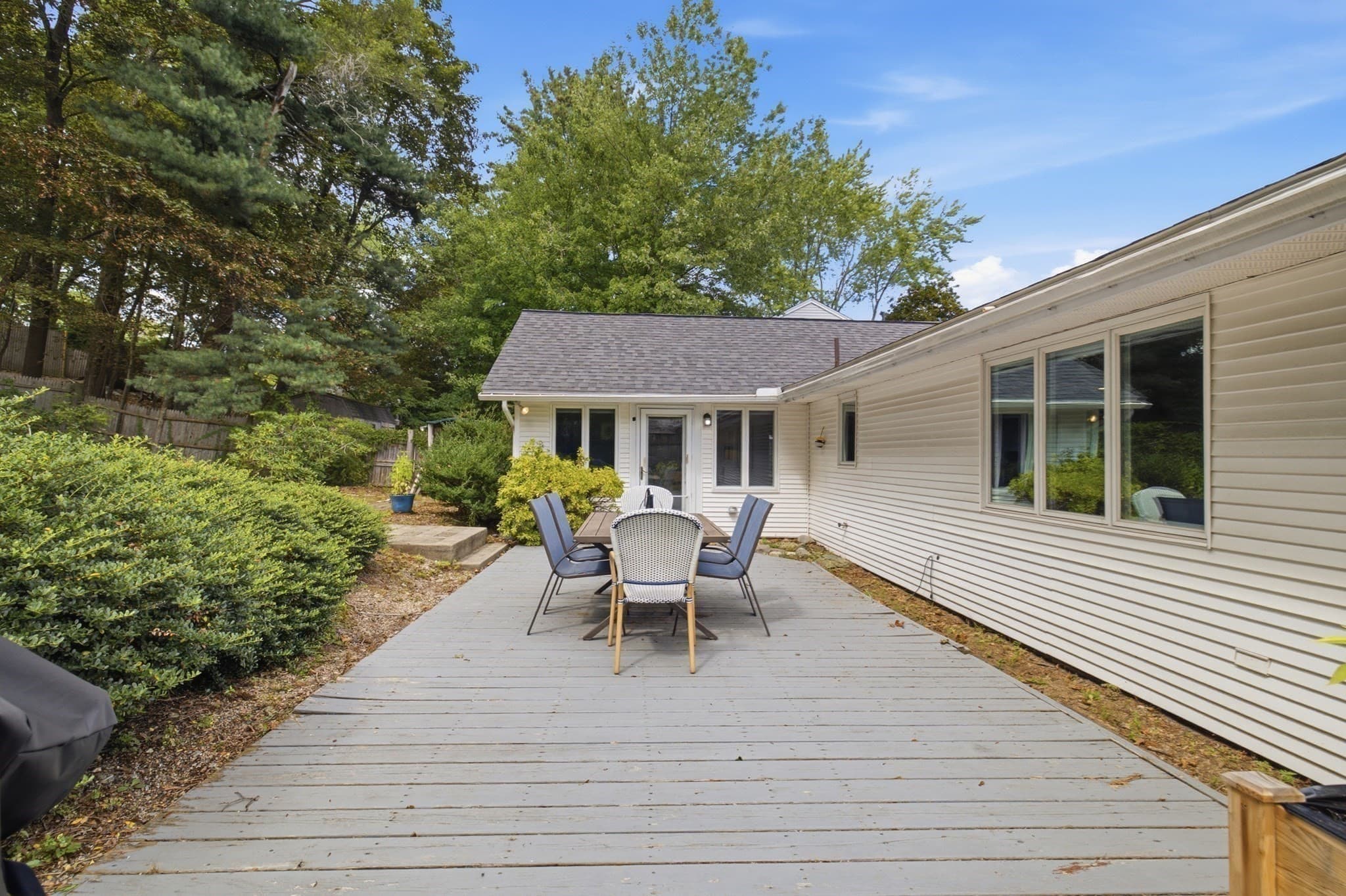 Single Family Residence at 7 Philip Road, Framingham MA 01701, Framingham, photo 5 of 41