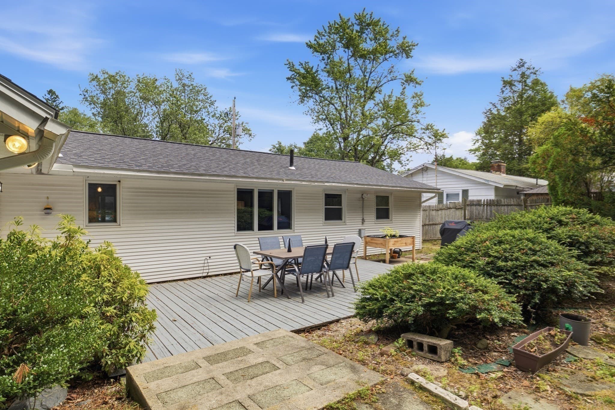 Single Family Residence at 7 Philip Road, Framingham MA 01701, Framingham, photo 9 of 41