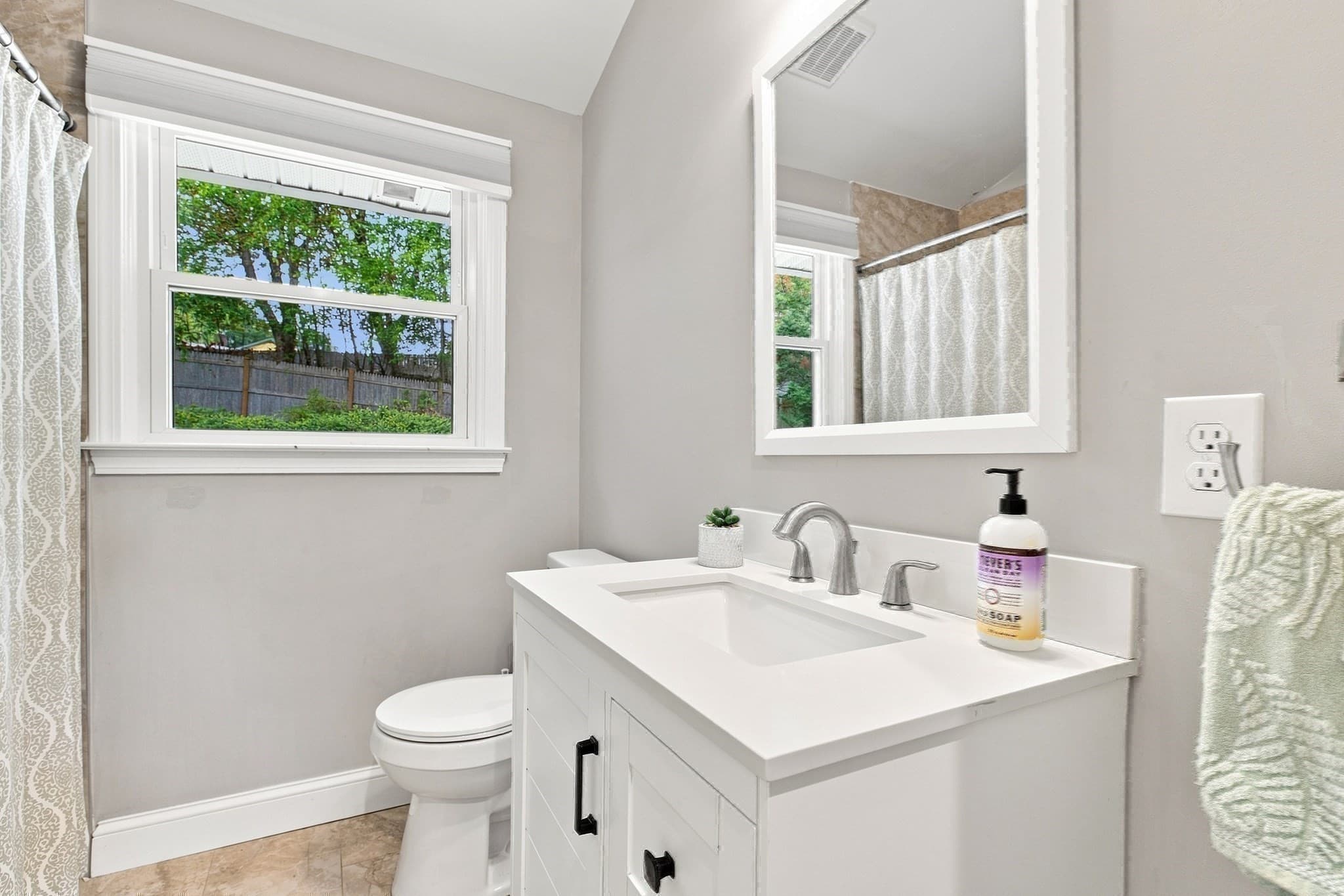 Single Family Residence at 7 Philip Road, Framingham MA 01701, Framingham, photo 35 of 41