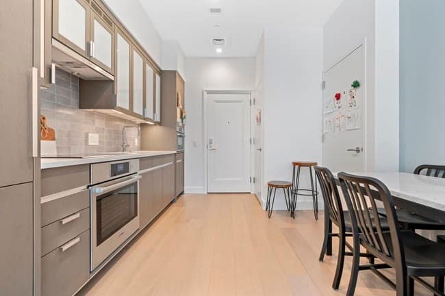 Condominium at 100 Lovejoy # Q, Boston MA 02114, photo 7 of 13