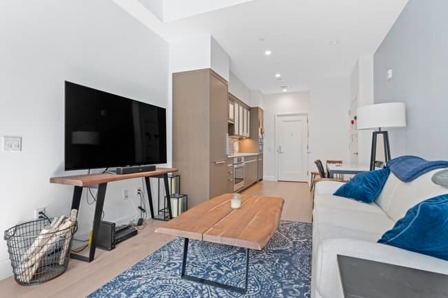 Condominium at 100 Lovejoy # Q, Boston MA 02114, photo 5 of 13