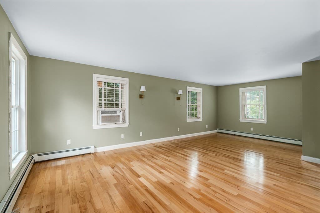 Single Family Residence at 10 Donegal Circle, Danvers MA 01923, Danvers, photo 6 of 29