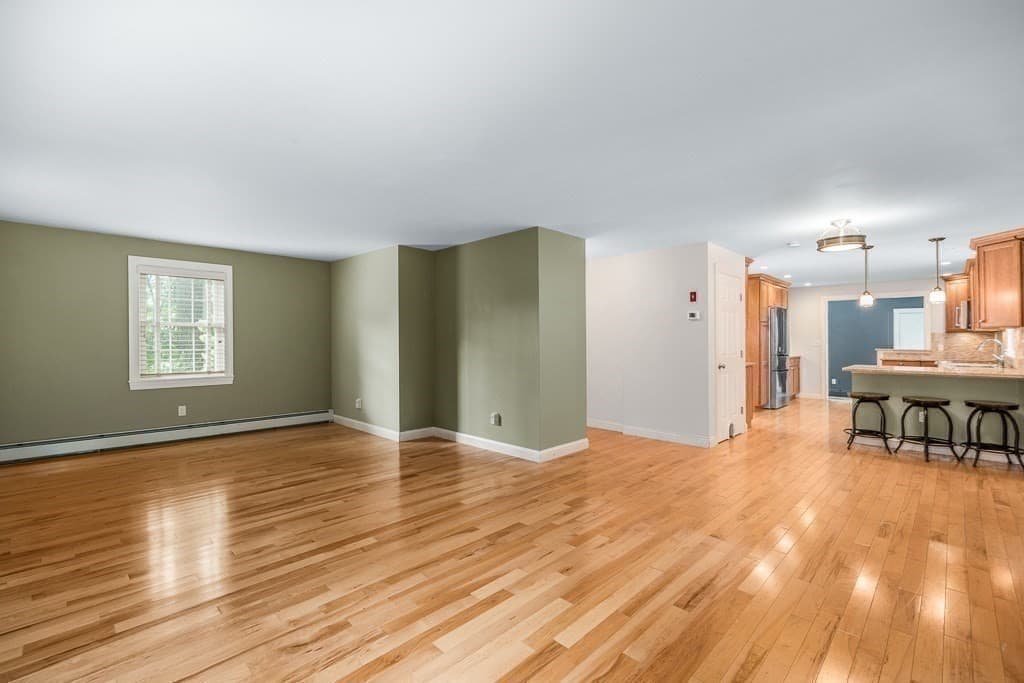 Single Family Residence at 10 Donegal Circle, Danvers MA 01923, Danvers, photo 7 of 29
