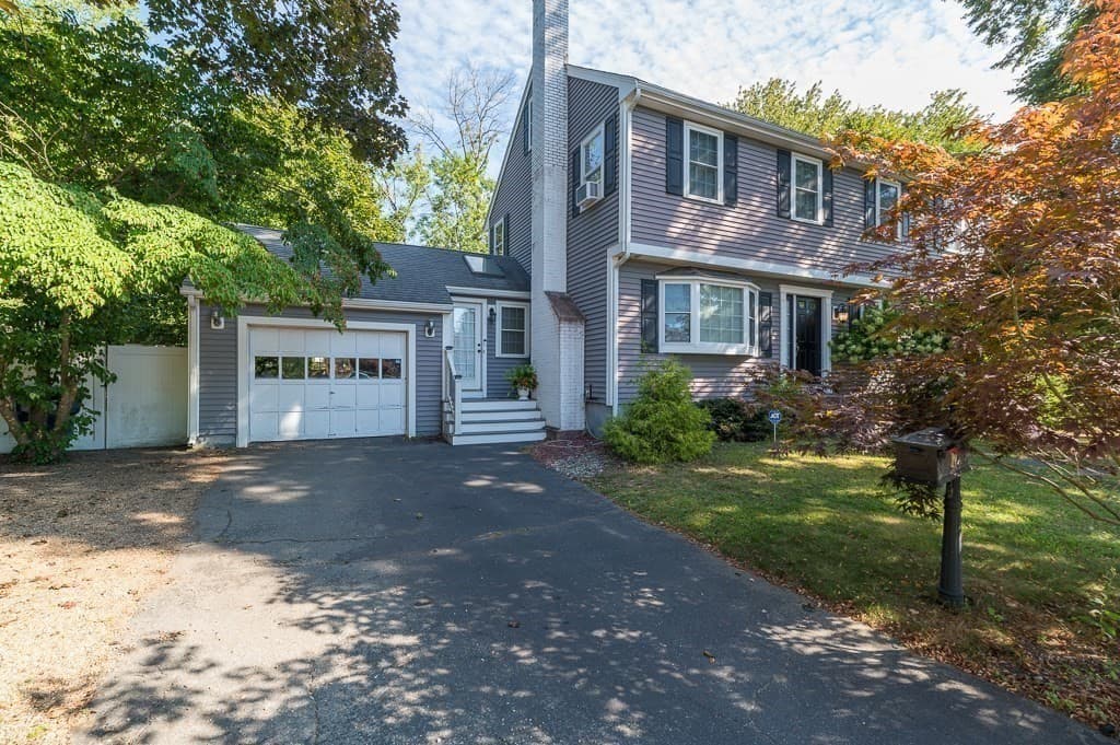 10 Donegal Circle, Danvers MA 01923