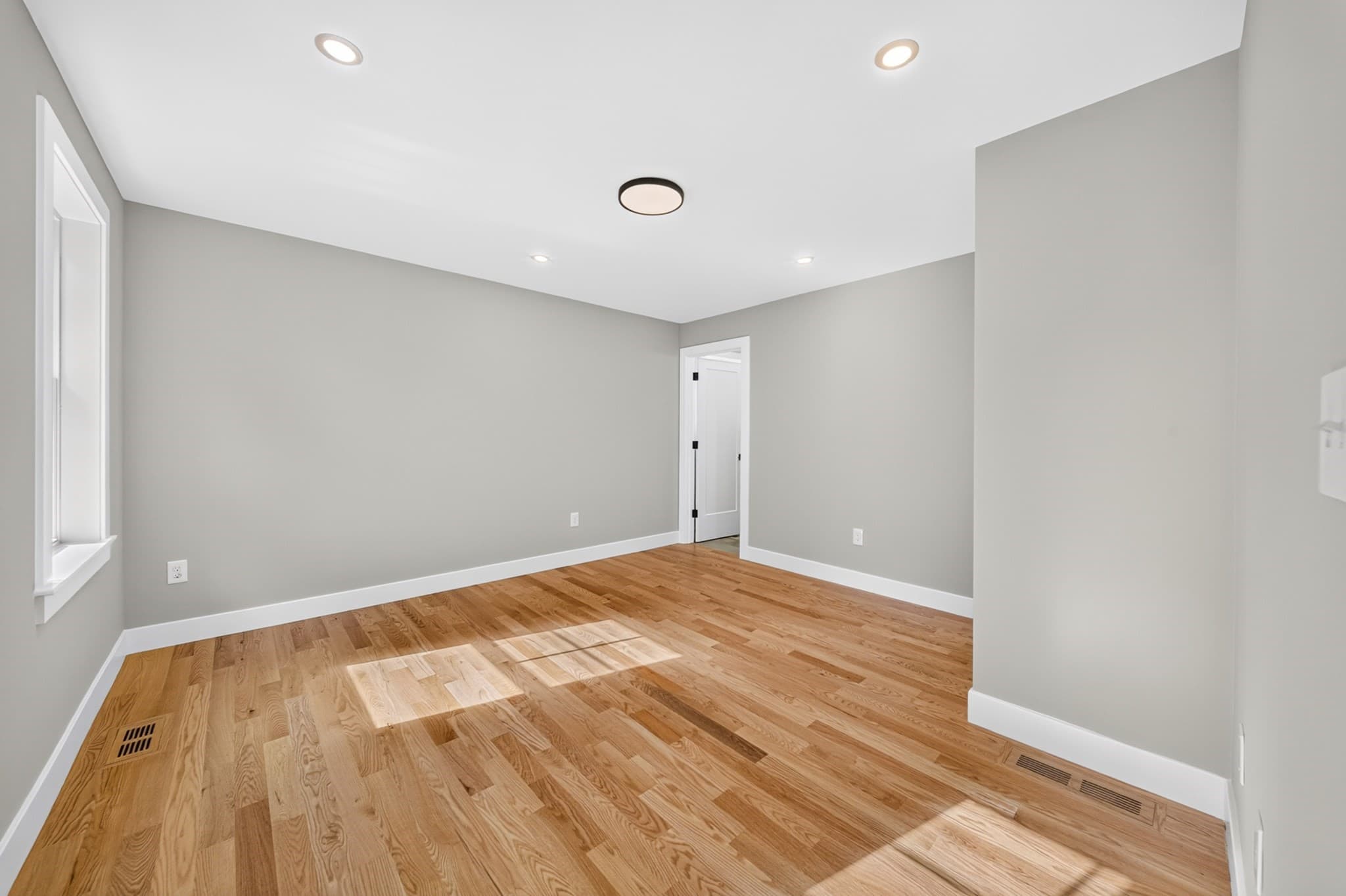 Single Family Residence at 305 Ridge Street, Arlington MA 02474, Arlington, photo 11 of 42