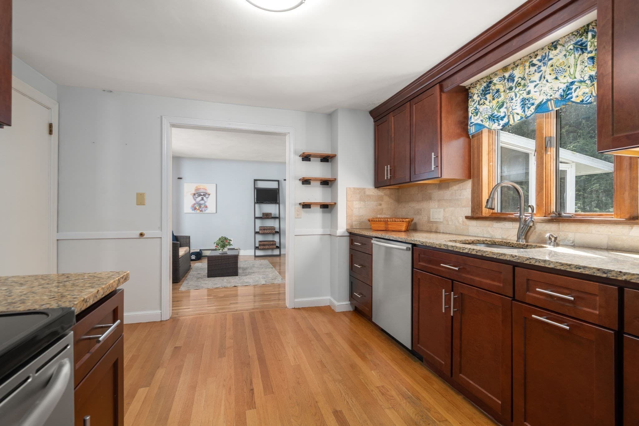 Single Family Residence at 46 Norwich Circle, Medford MA 02155, Medford, photo 7 of 37