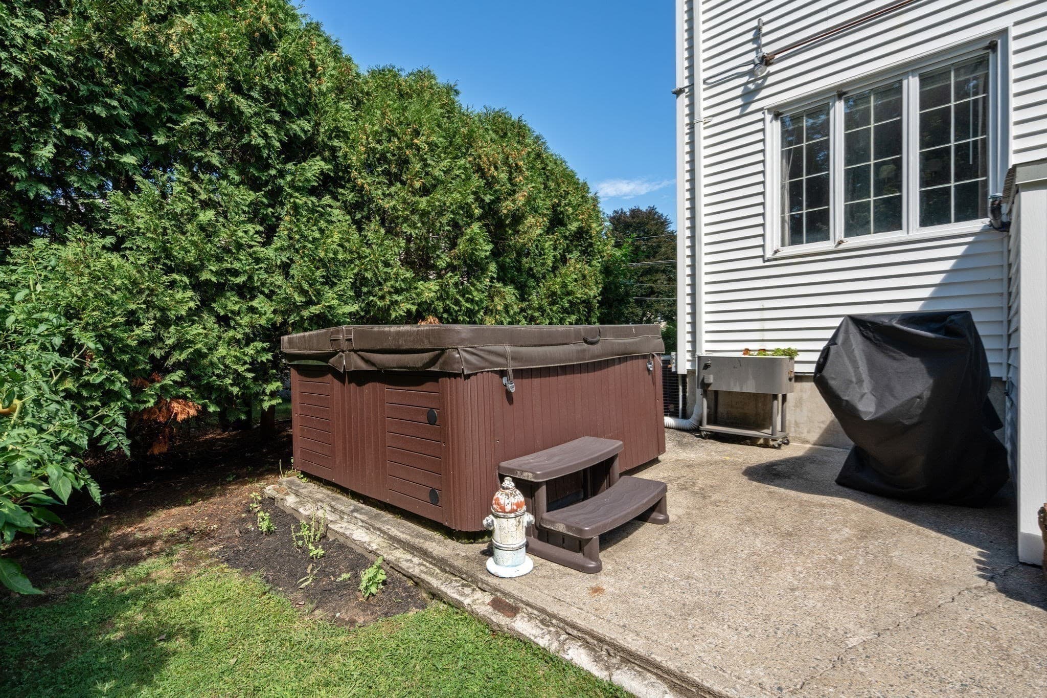 Single Family Residence at 46 Norwich Circle, Medford MA 02155, Medford, photo 35 of 37