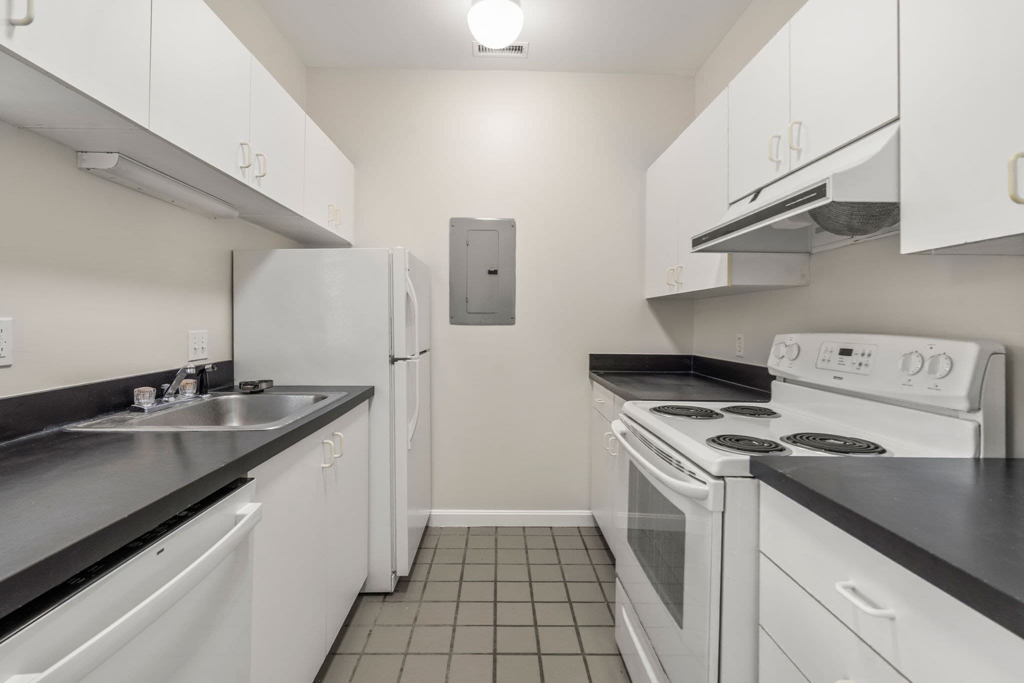 Condominium at 218 Thorndike St # 208B, Cambridge MA 02141, Cambridge, photo 5 of 14