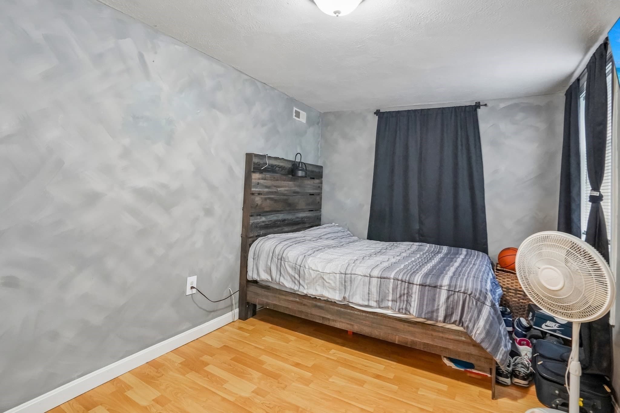 Multi Family at 112 Fremont St, Lowell MA 01850, Lowell, photo 17 of 40