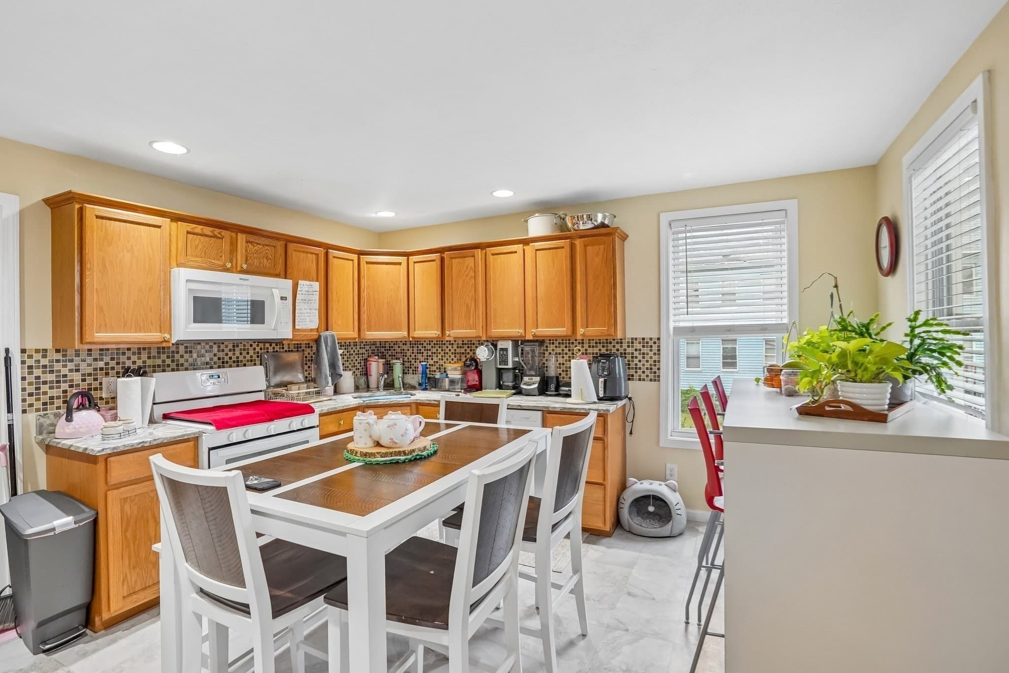 Multi Family at 112 Fremont St, Lowell MA 01850, Lowell, photo 12 of 40