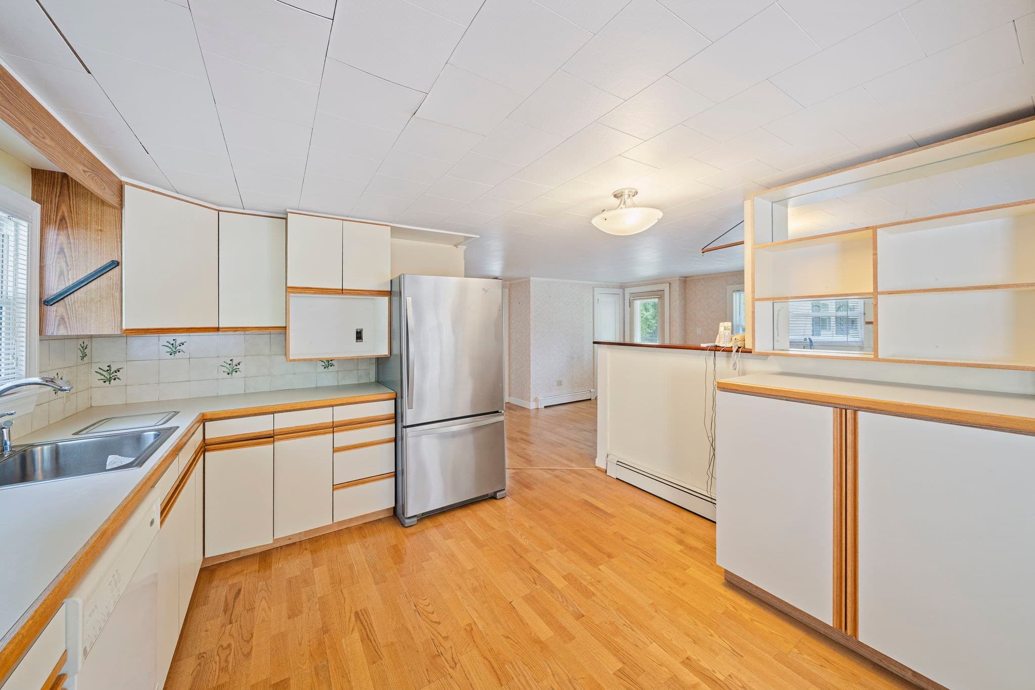 Single Family Residence at 508 Center St, Pembroke MA 02359, Pembroke, photo 6 of 40