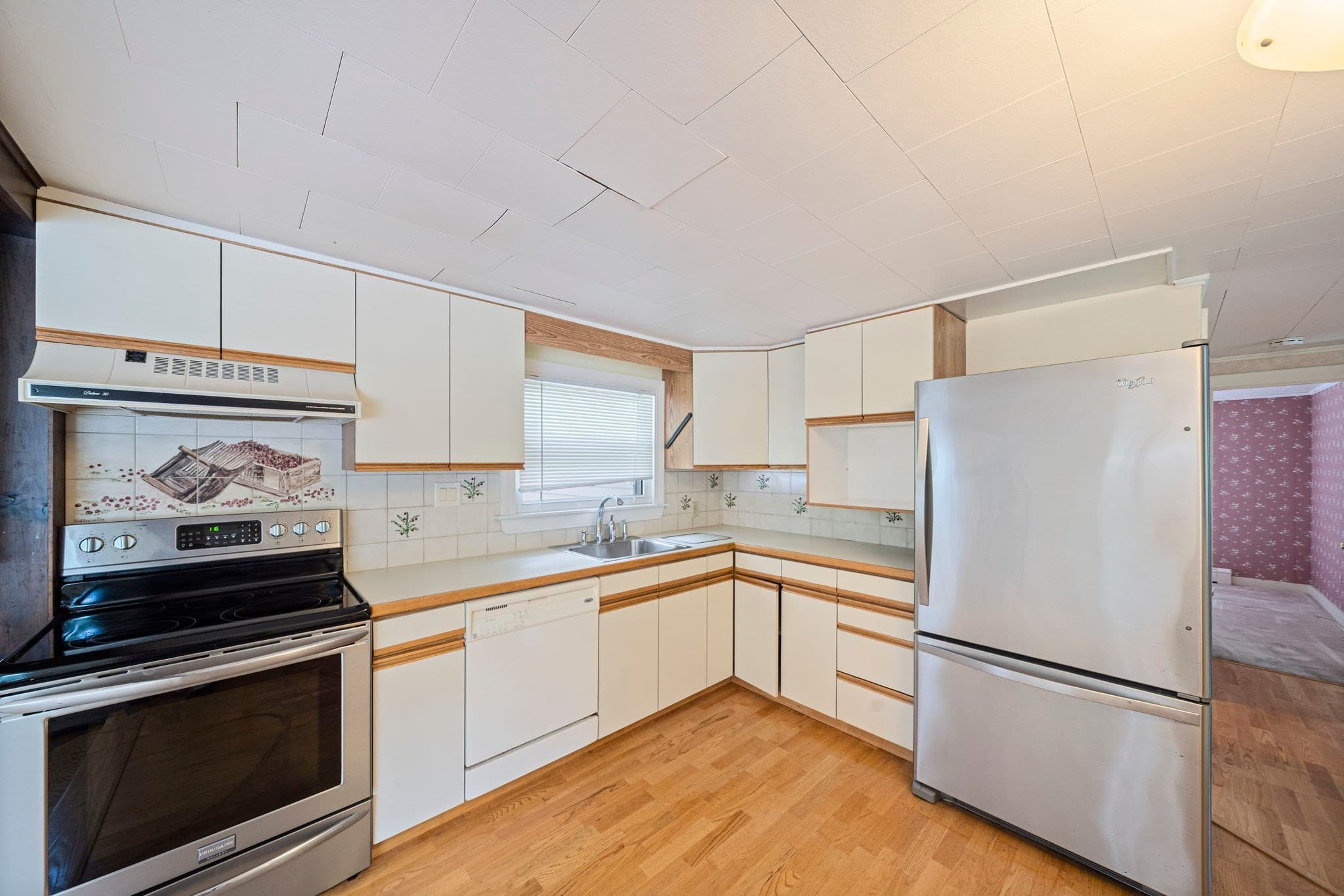 Single Family Residence at 508 Center St, Pembroke MA 02359, Pembroke, photo 3 of 40