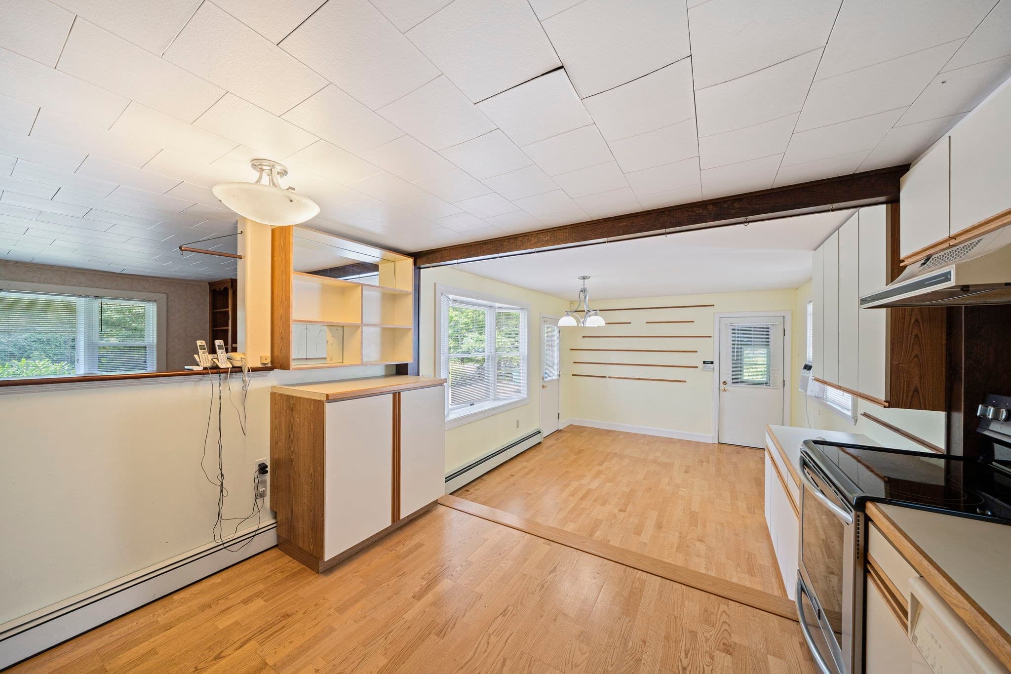 Single Family Residence at 508 Center St, Pembroke MA 02359, Pembroke, photo 5 of 40