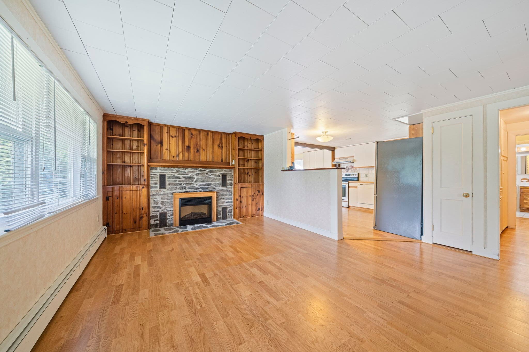 Single Family Residence at 508 Center St, Pembroke MA 02359, Pembroke, photo 11 of 40