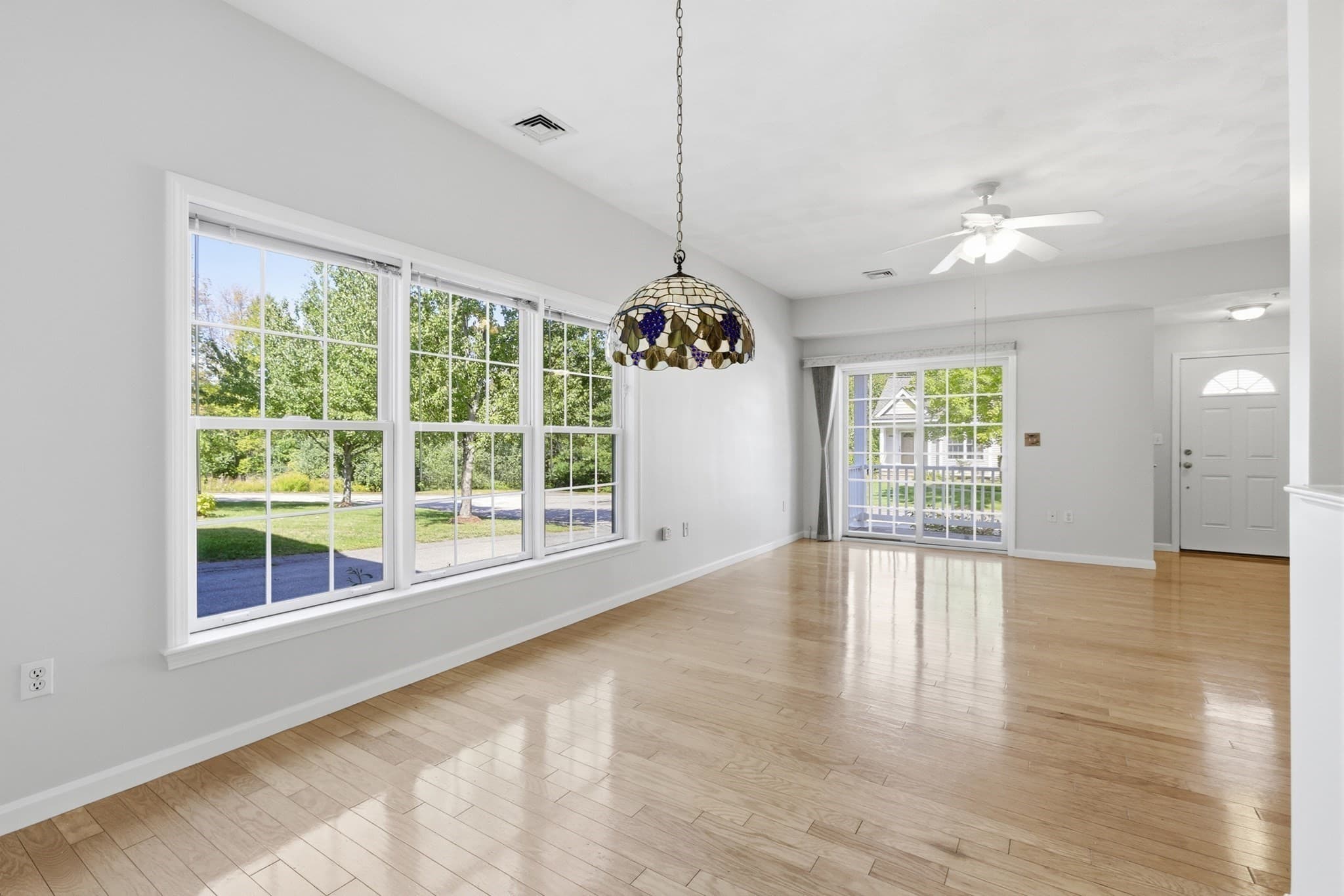 Condominium at 307 Autumn Ridge Dr # 307, Ayer MA 01432, Ayer, photo 8 of 26