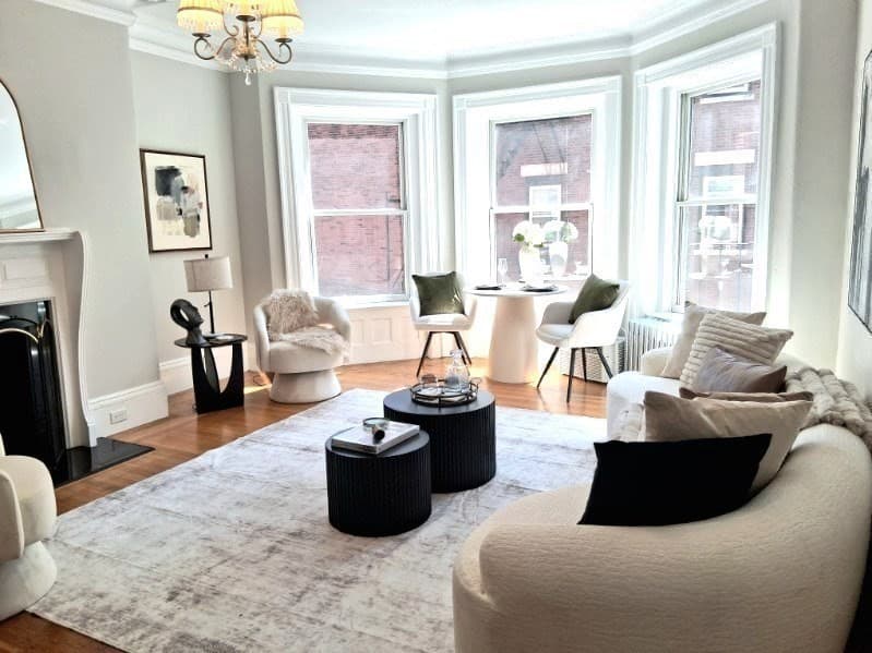 Condominium at 869 Beacon # 5, Boston MA 02215, photo 3 of 11