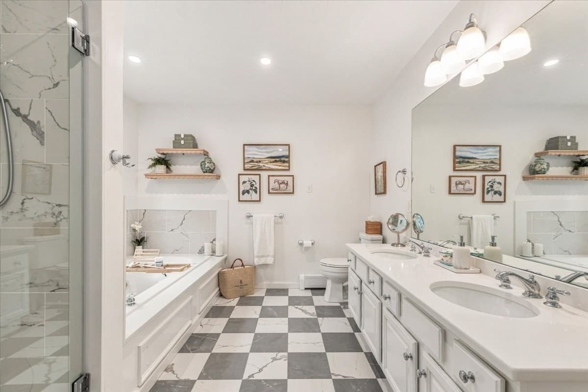 Single Family Residence at 93 Watch Hill Drive, Scituate MA 02066, Scituate, photo 23 of 40