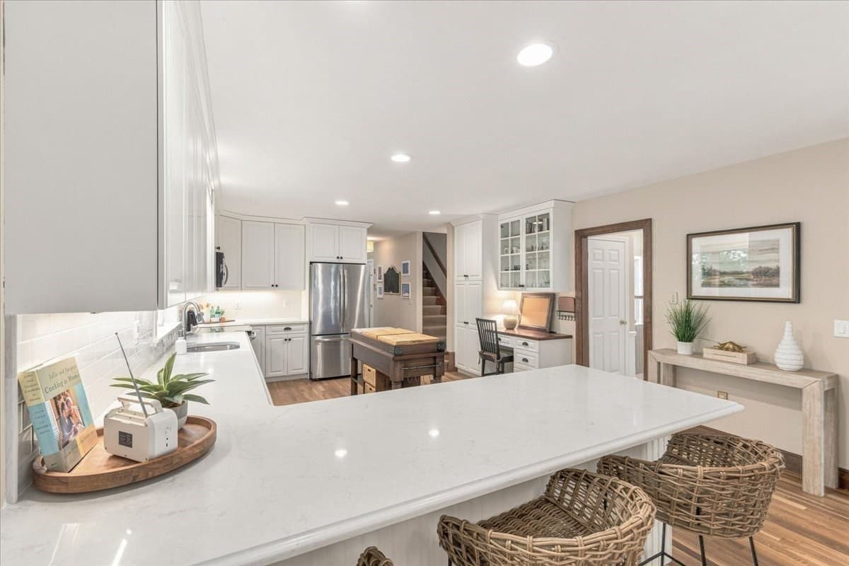 Single Family Residence at 93 Watch Hill Drive, Scituate MA 02066, Scituate, photo 14 of 40