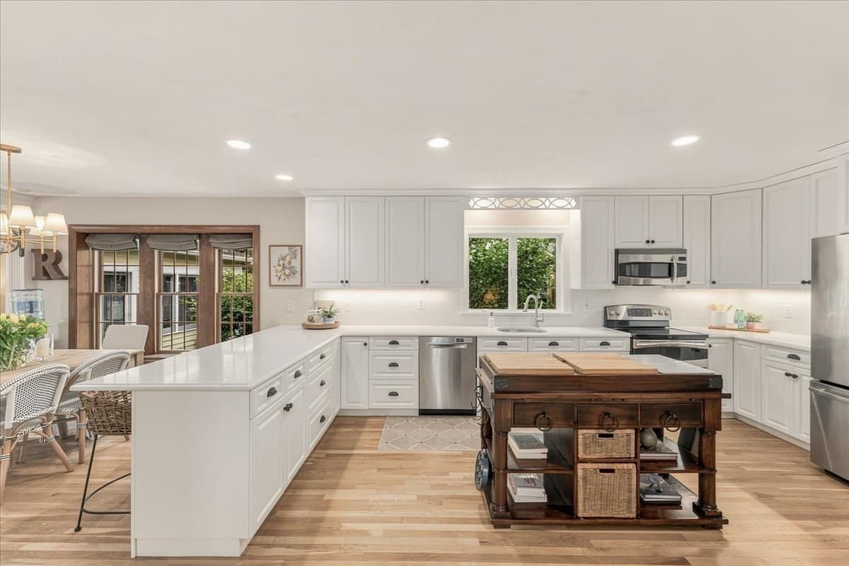 Single Family Residence at 93 Watch Hill Drive, Scituate MA 02066, Scituate, photo 11 of 40