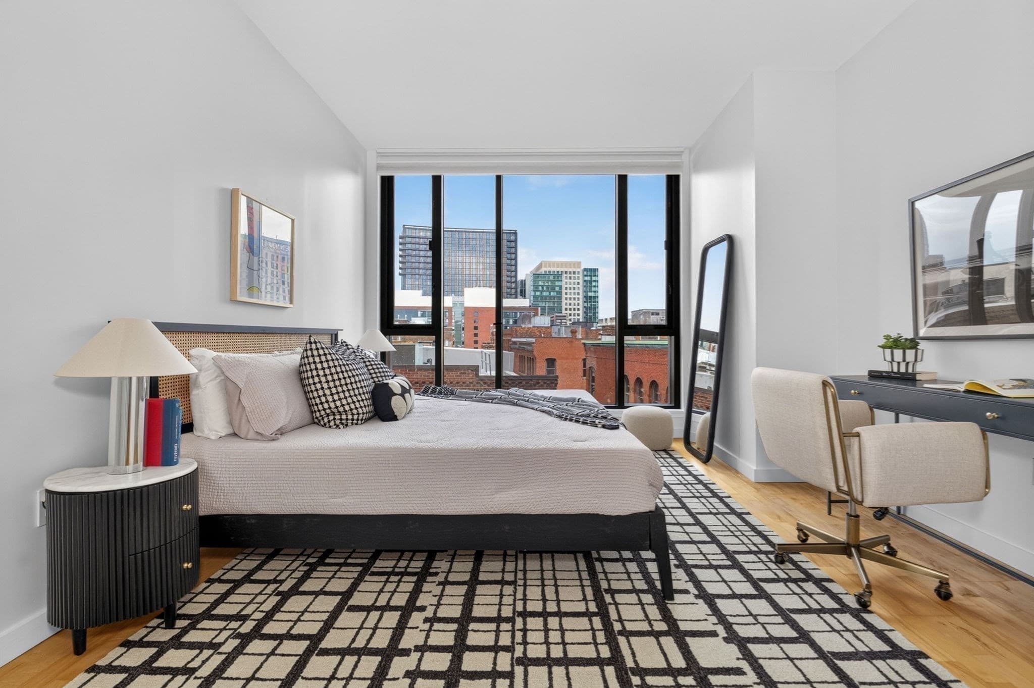 Condominium at 346 Congress # 604, Boston MA 02210, photo 14 of 33