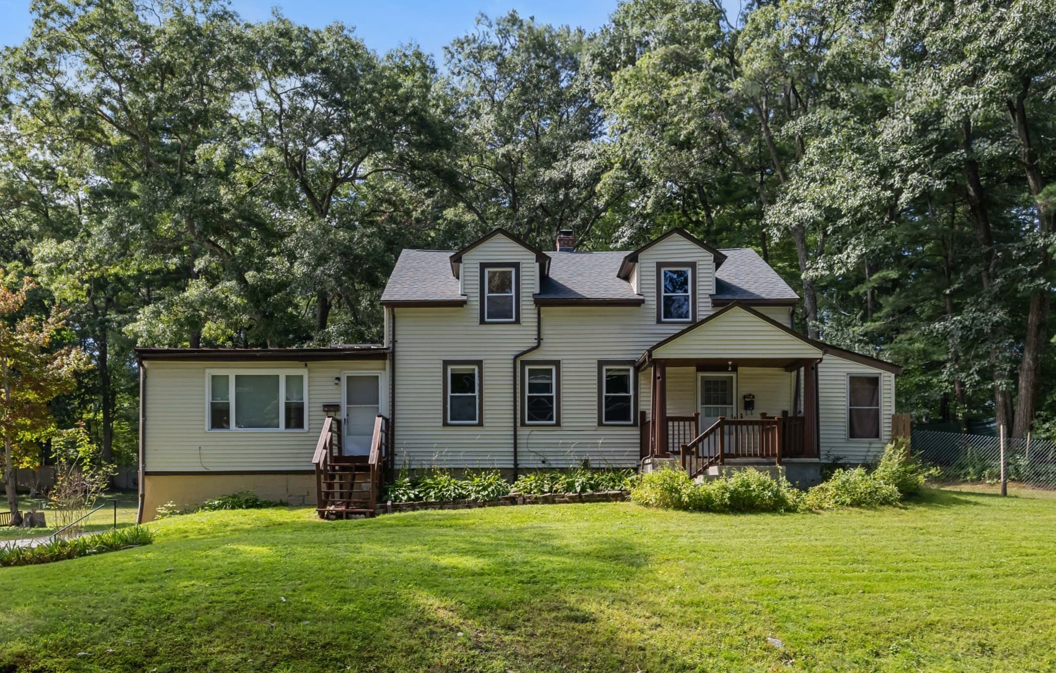 18 Old Dudley Rd, Oxford MA 01540