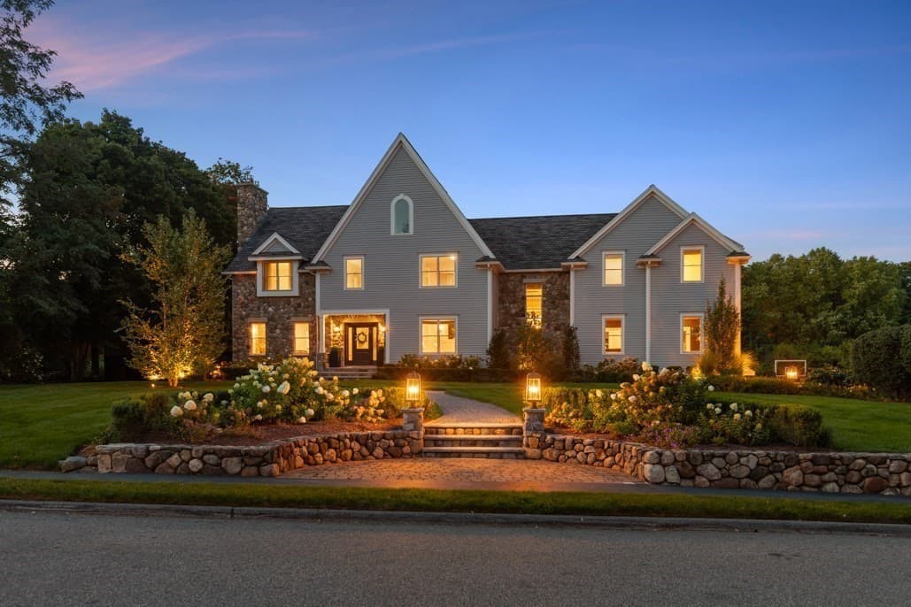 Single Family Residence at 4 Haywood Farm, Lynnfield MA 01940, Lynnfield, photo 2 of 42